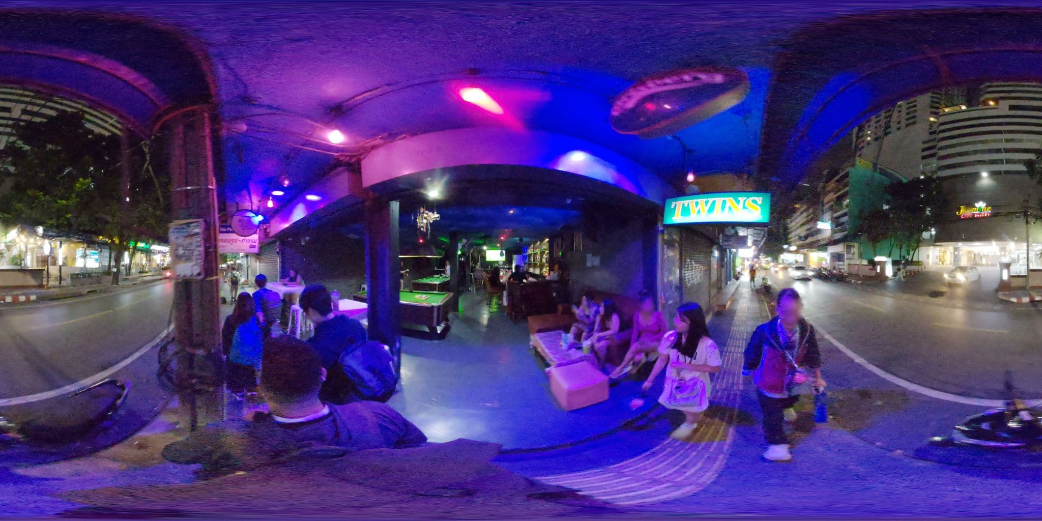 Street view near Jasmine City Hotel, Watthana — © mapconcierge (CC BY-SA · Mapillary)