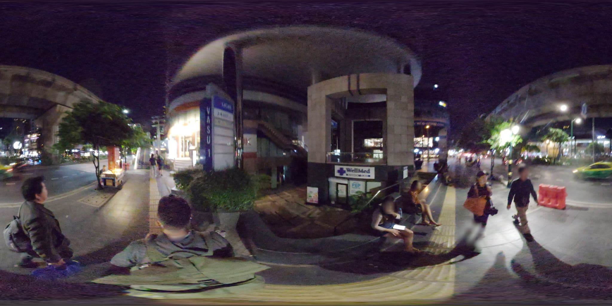 Street view near International Hostel, Watthana — © mapconcierge (CC BY-SA · Mapillary)