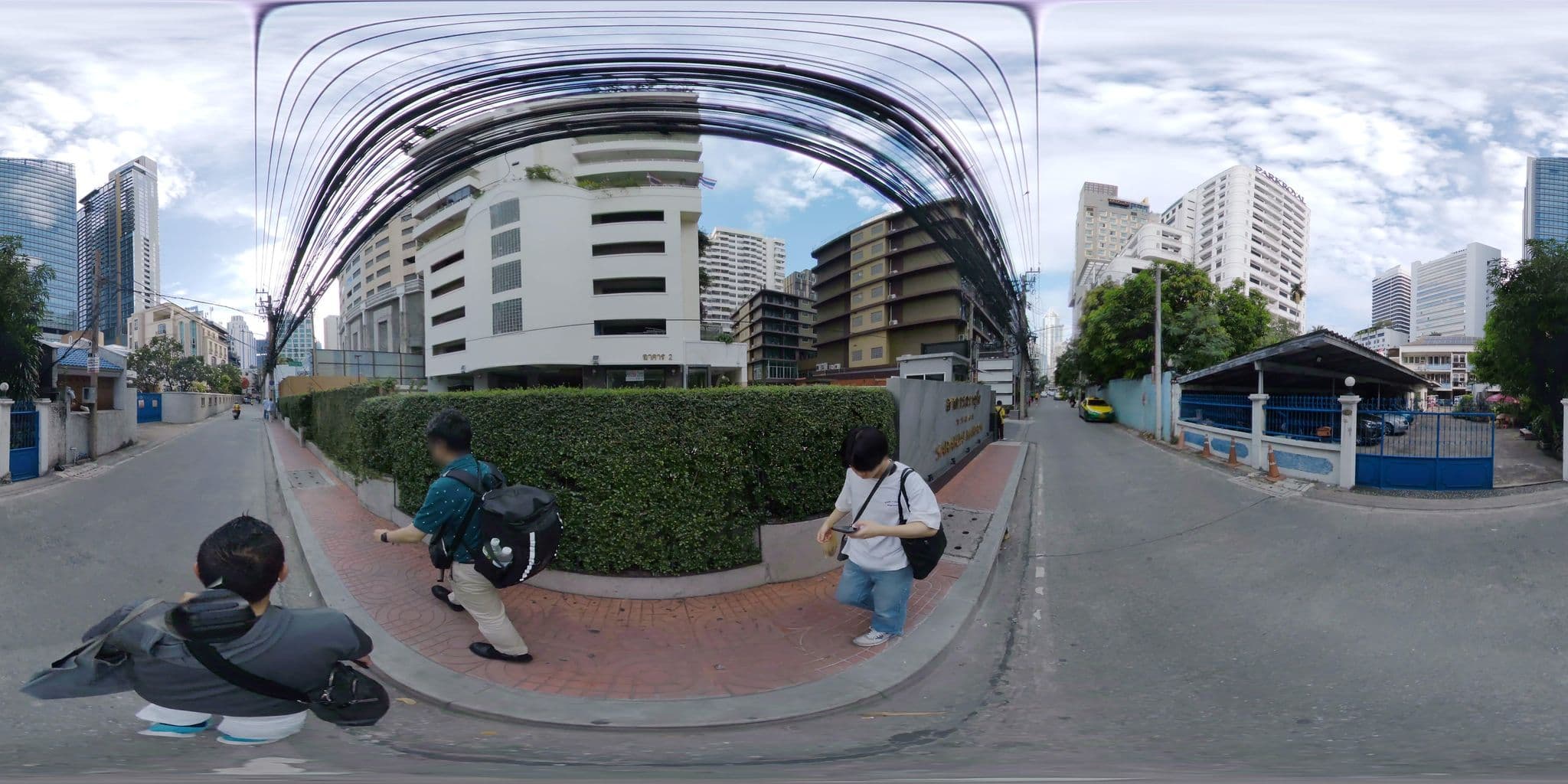 Street view near Dynasty Grande Hotel Bangkok, Makkasan — © mapconcierge (CC BY-SA · Mapillary)