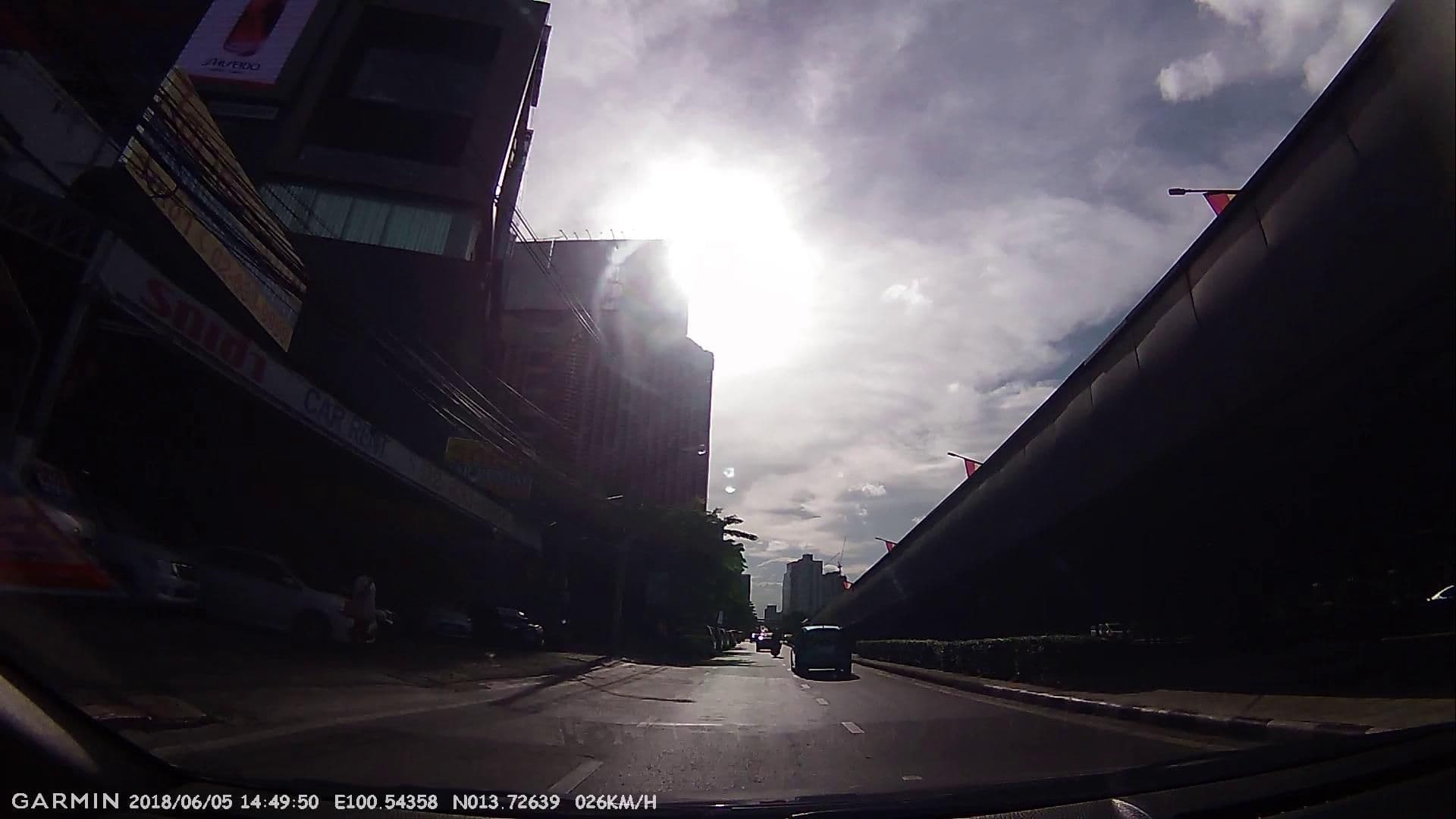 Street view near Infinity Pool, Bang Rak — © dukeduke (CC BY-SA · Mapillary)