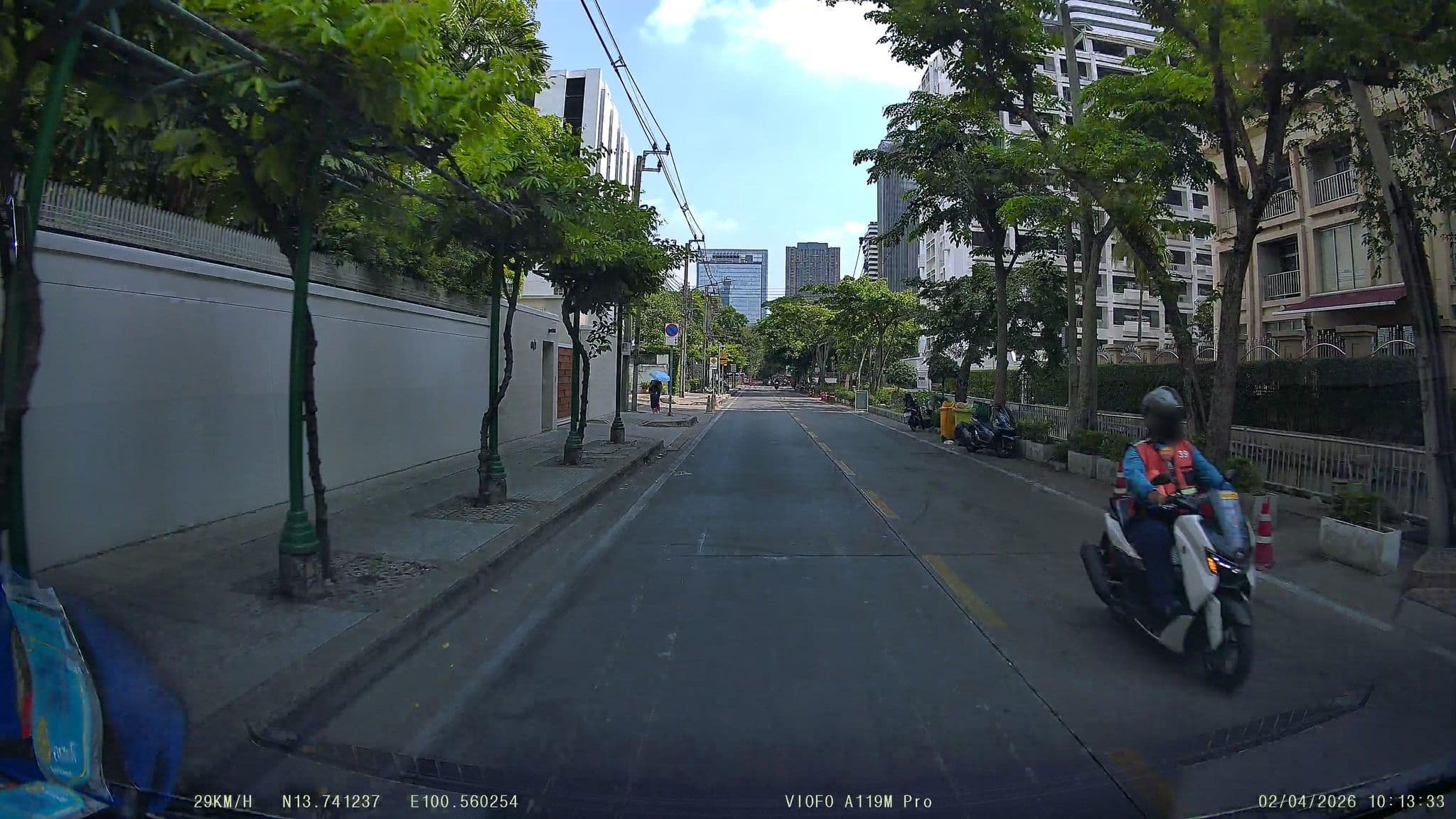 Street view near Grand Mercure Bangkok Asoke Residence, Makkasan — © ThailandCambodia (CC BY-SA · Mapillary)