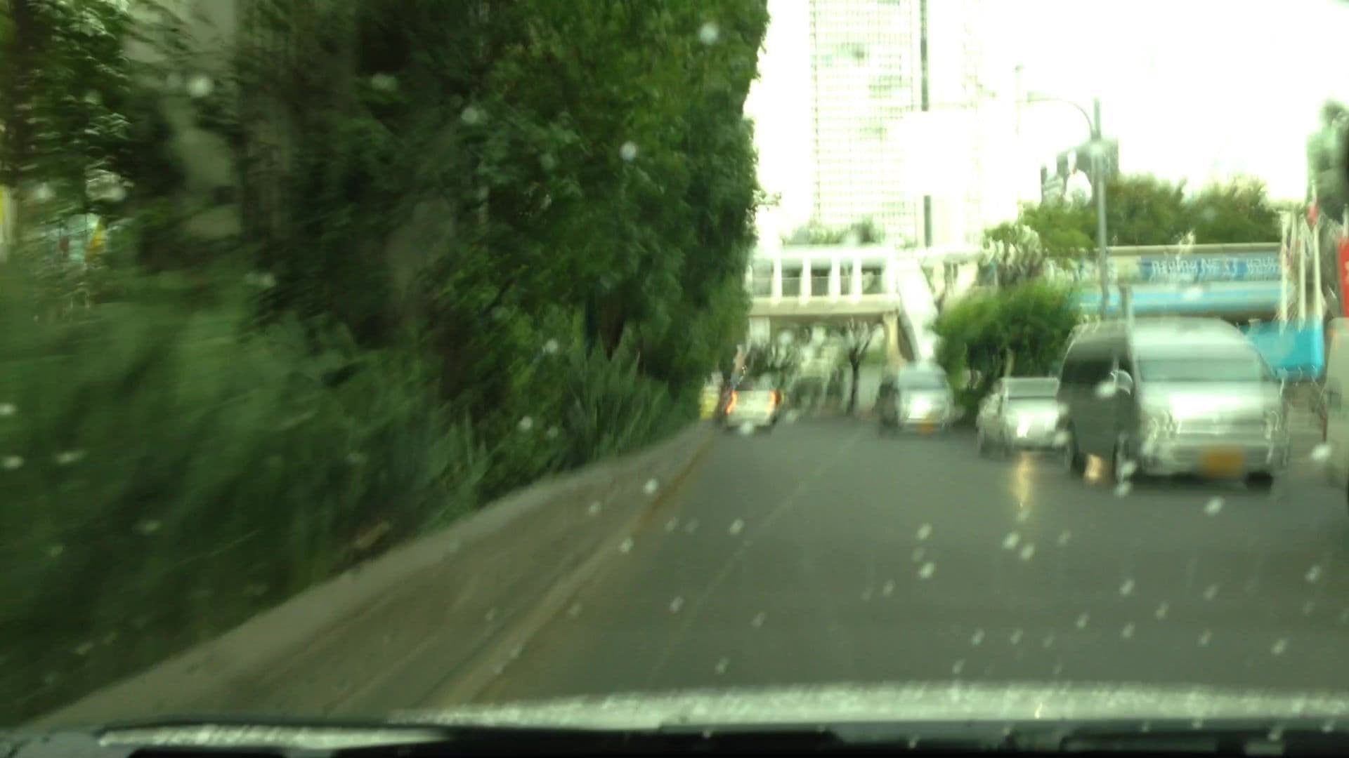 Street view near Salon C, Makkasan — © lvl5 (CC BY-SA · Mapillary)