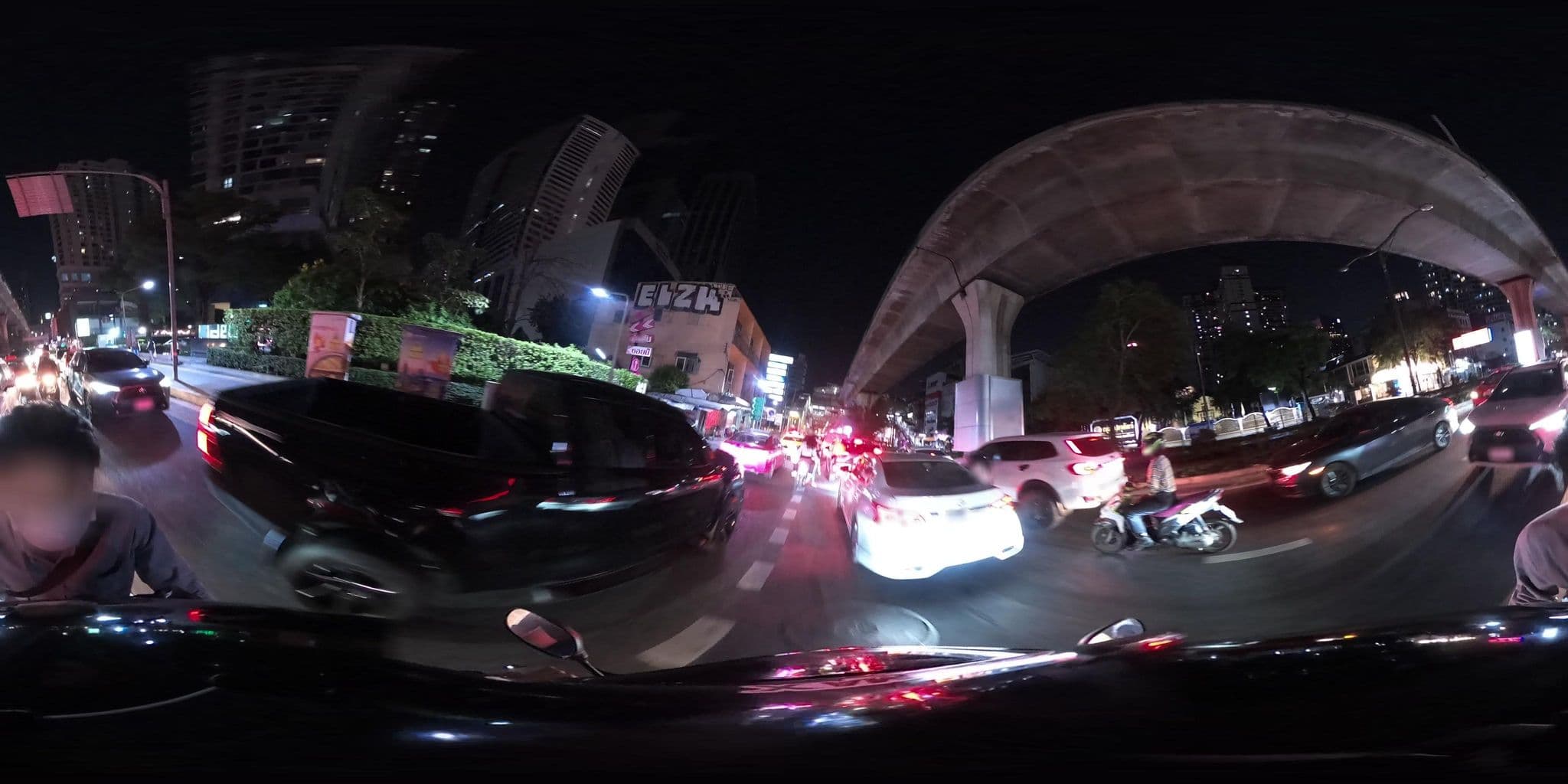 Street view near Swimming Pool @ Ideo Q Phayathai, Ratchathewi — © NatchaponJ (CC BY-SA · Mapillary)