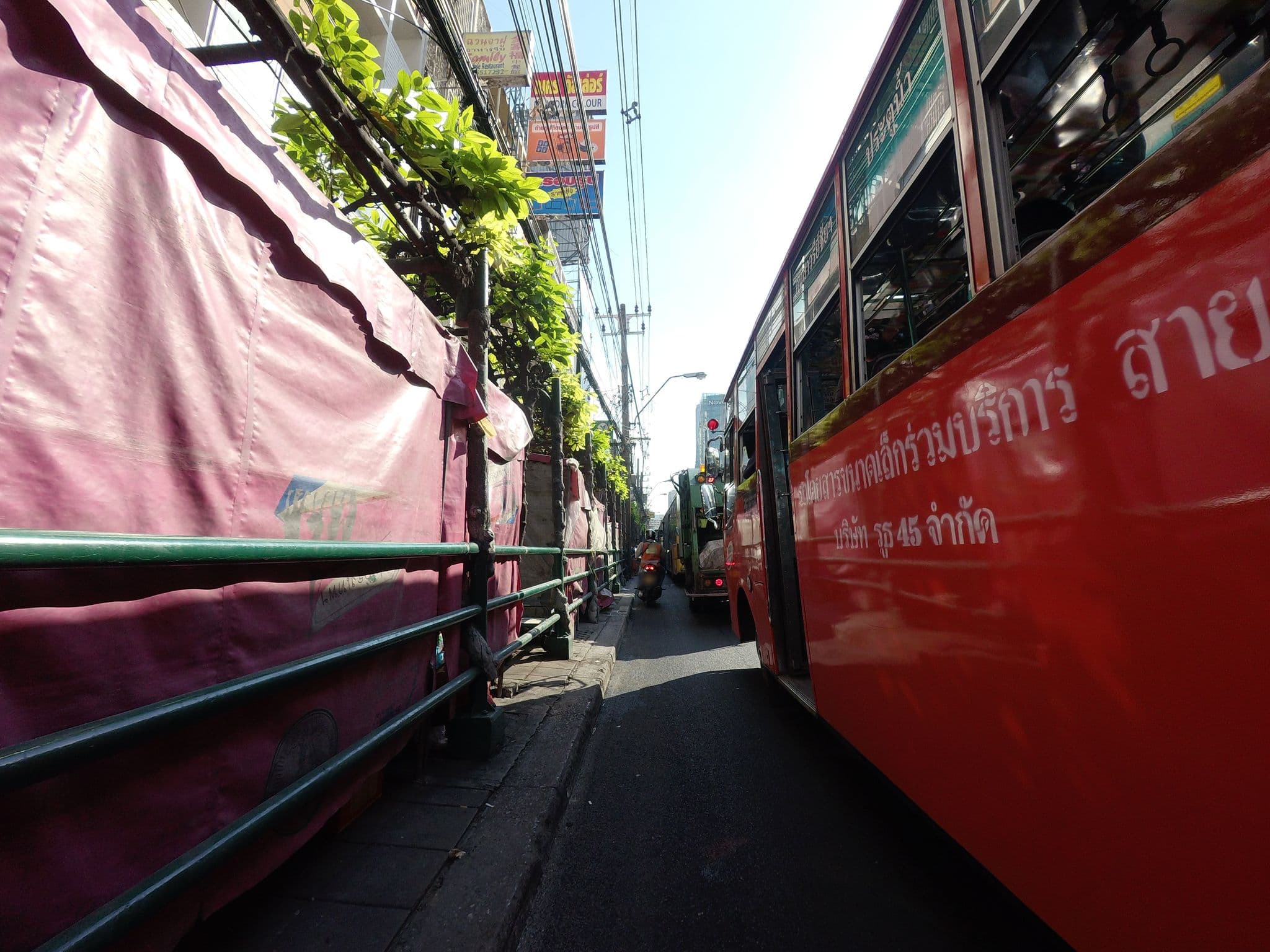Street view near Guest Room Level 13 Indra Regent Hotel BKK, Makkasan — © mishari (CC BY-SA · Mapillary)