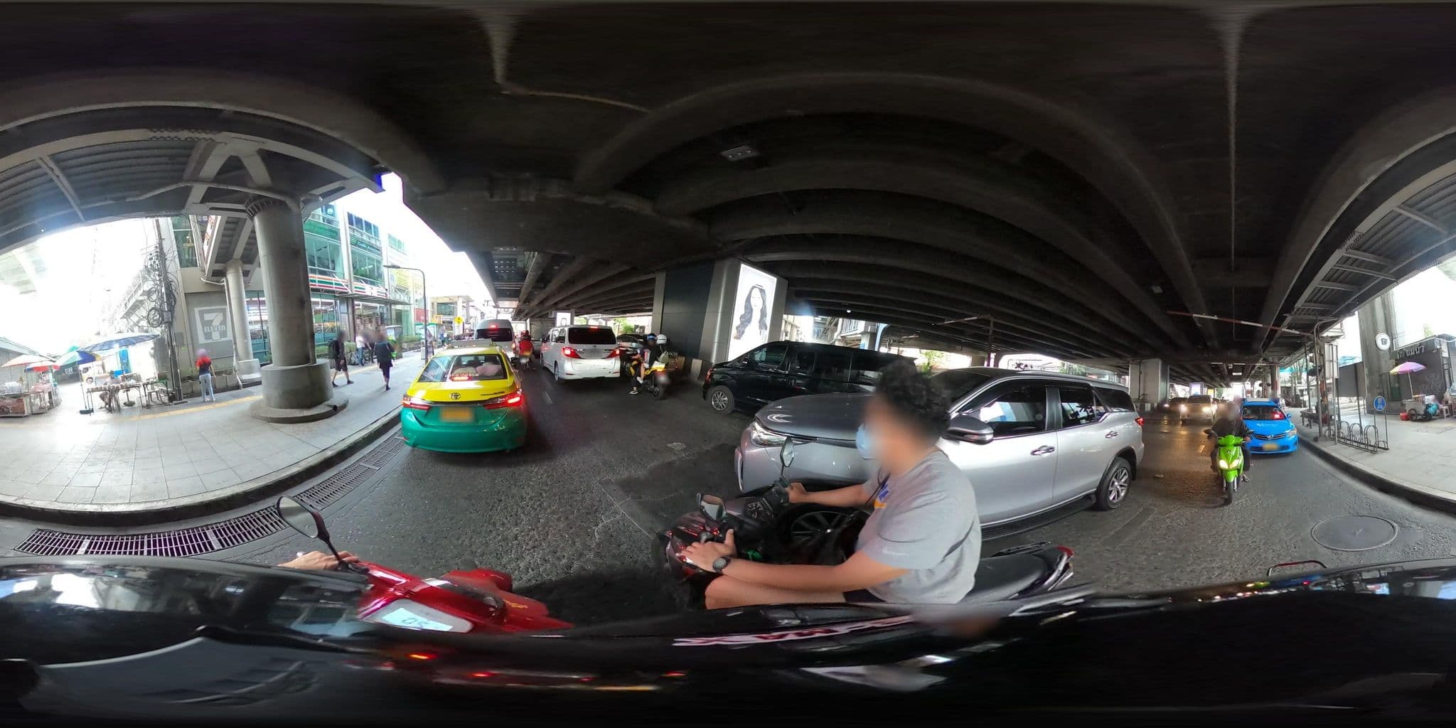 Street view near LOBBY @ VIE HOTEL, Ratchathewi — © NatchaponJ (CC BY-SA · Mapillary)