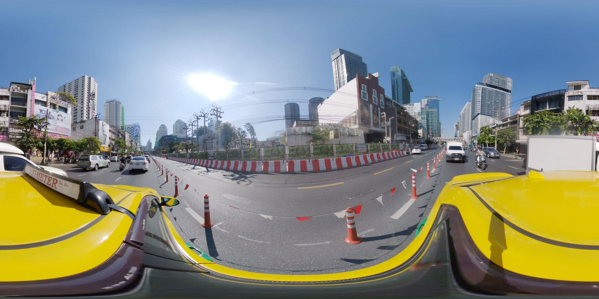 Street view near Green Home Hostel, Makkasan — © mapconcierge (CC BY-SA · Mapillary)