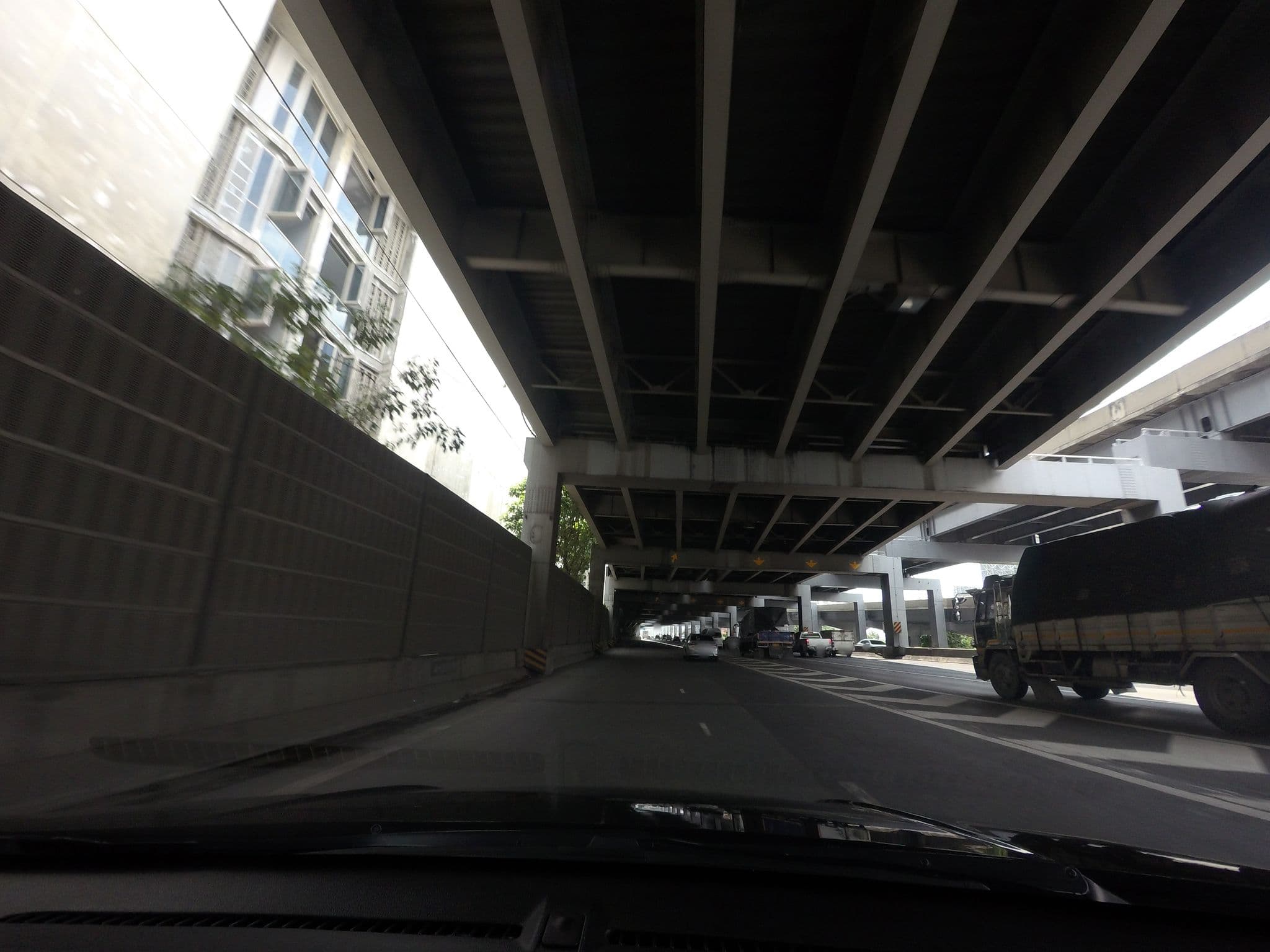 Street view near Fly.22 Svatel Bangkok, Makkasan — © mishari (CC BY-SA · Mapillary)
