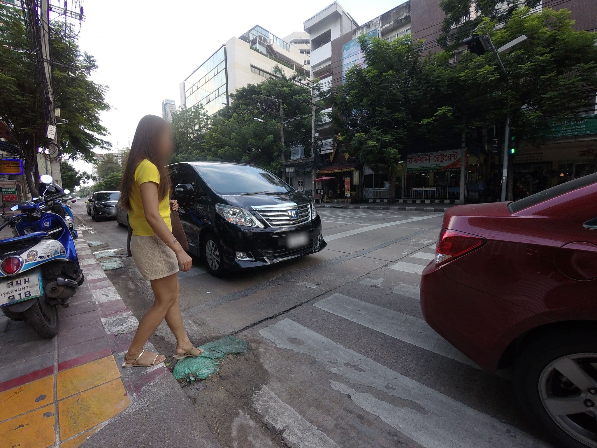 Street view near Three Sukhumvit Hotel, Makkasan — © mishari (CC BY-SA · Mapillary)