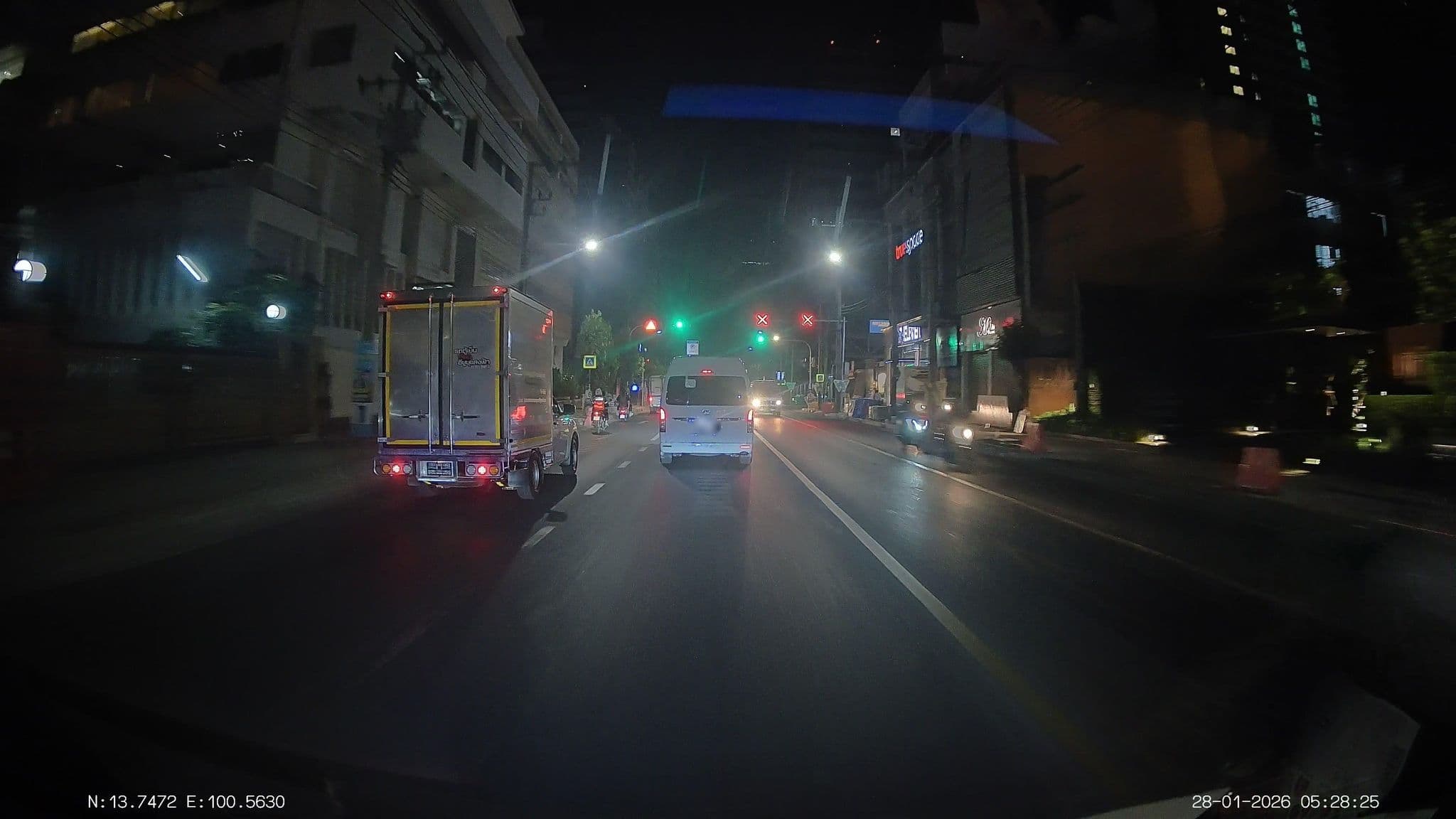 Street view near PlayerZ , Bangkok (Bangkok Boutique Hotel), Makkasan — © ThailandCambodia (CC BY-SA · Mapillary)