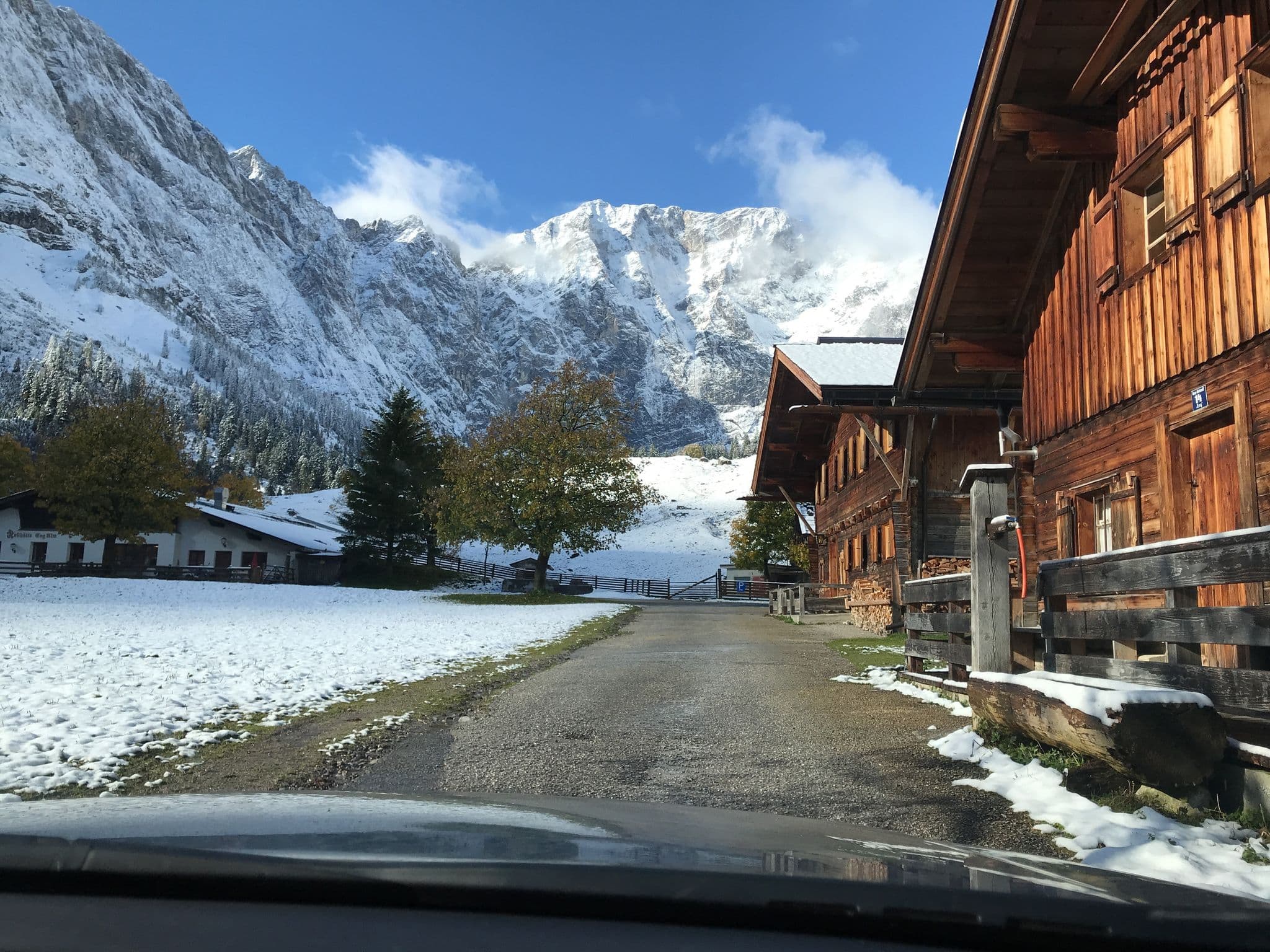 Street view near Moarhütte, Fritzens — © svenruppert (CC BY-SA · Mapillary)