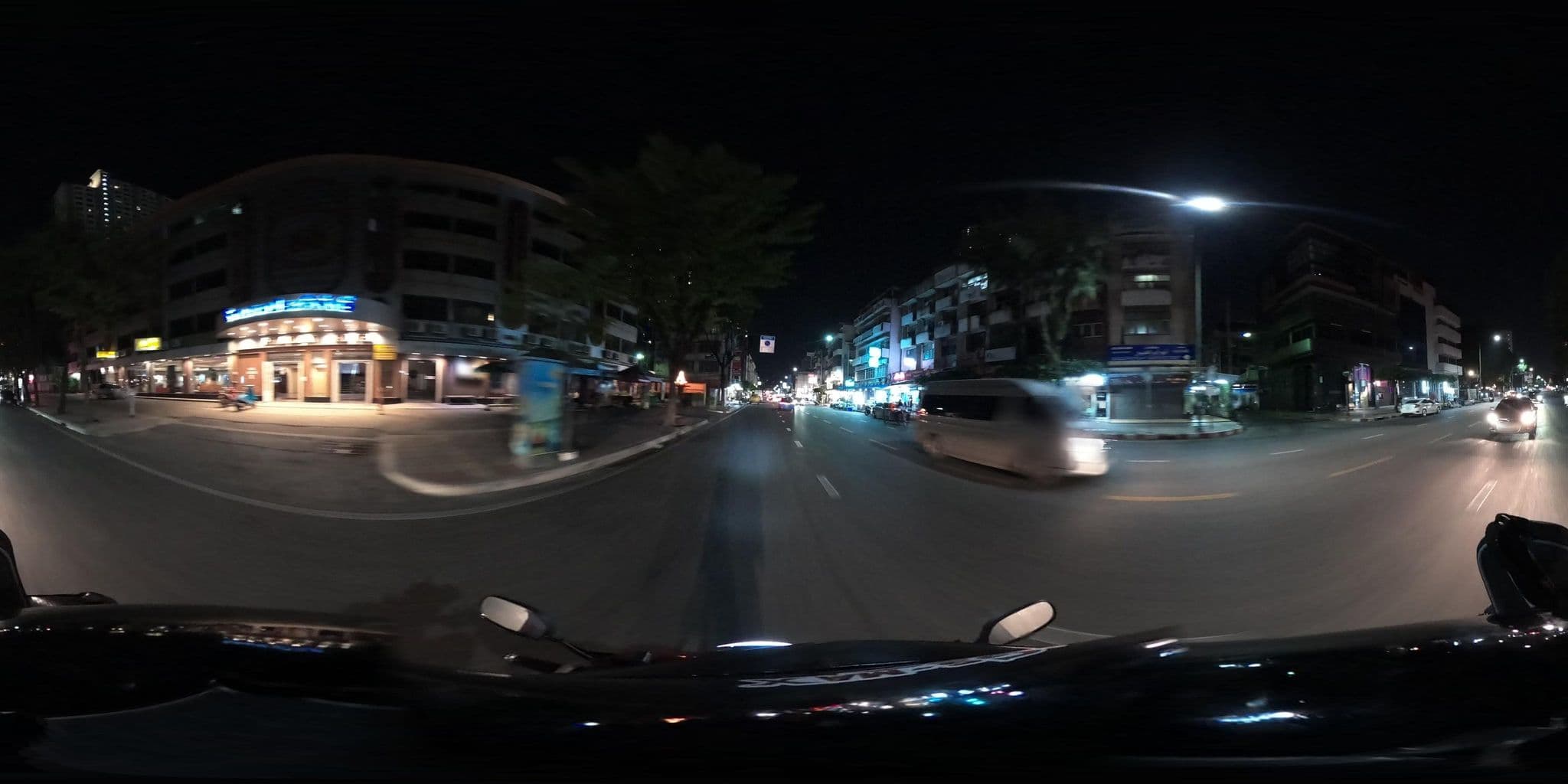 Street view near โรงแรมลิเบอตี้, Phaya Thai — © NatchaponJ (CC BY-SA · Mapillary)