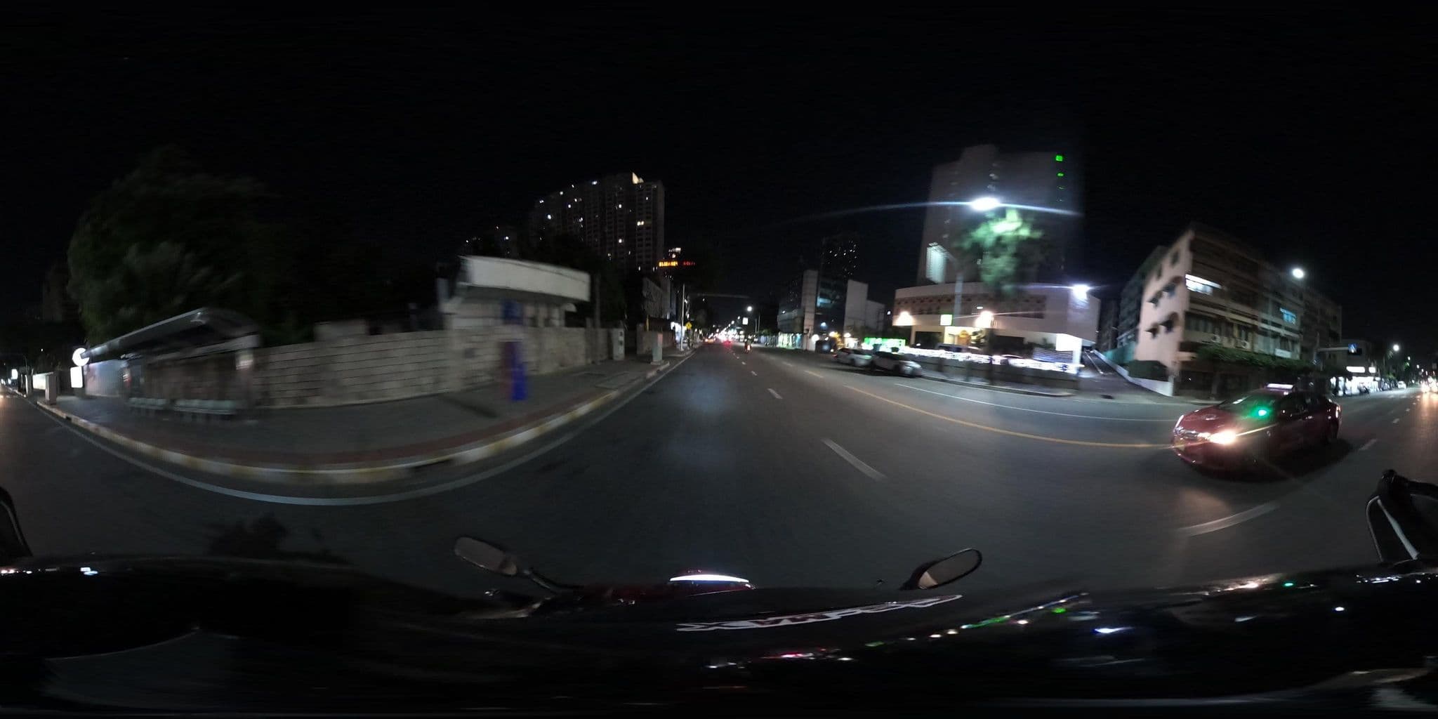 Street view near ห้องสราสินี โรงแรมกานต์มณี พาเลซ, Phaya Thai — © NatchaponJ (CC BY-SA · Mapillary)