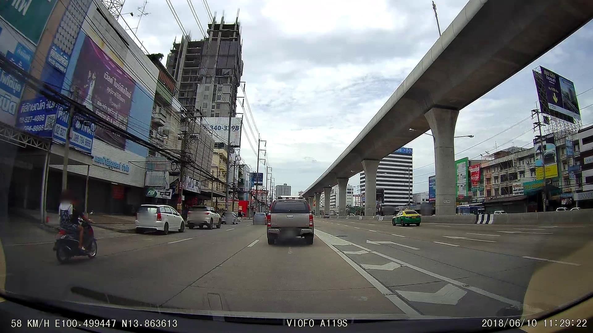 Street view near Carnelian Room@Richmond Stylish Convention Hotel, Mueang Nonthaburi — © poramet (CC BY-SA · Mapillary)