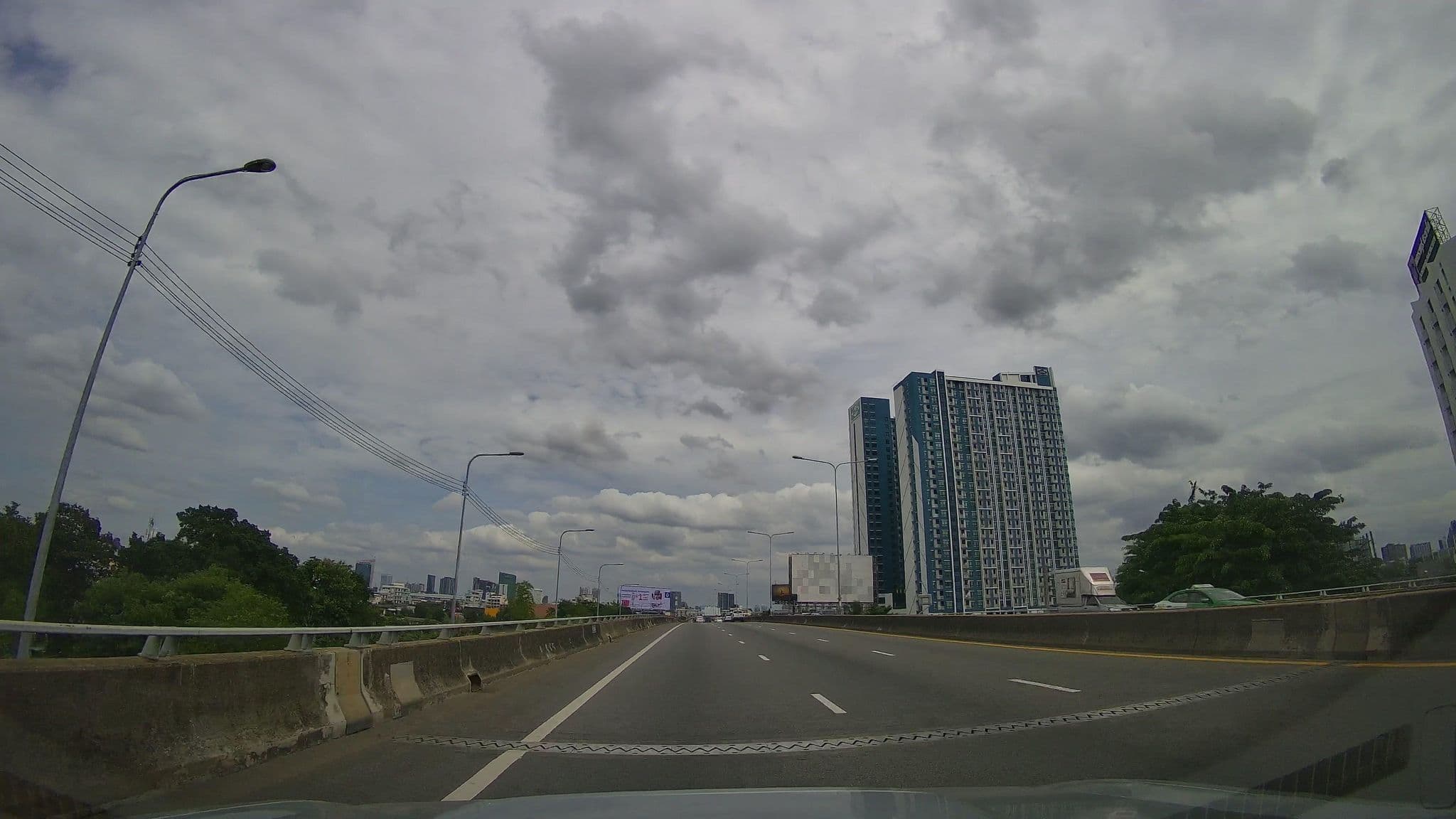 Street view near Swimming Pool @ Centric Scene Ratchavipa, Bang Sue — © ThailandCambodia (CC BY-SA · Mapillary)