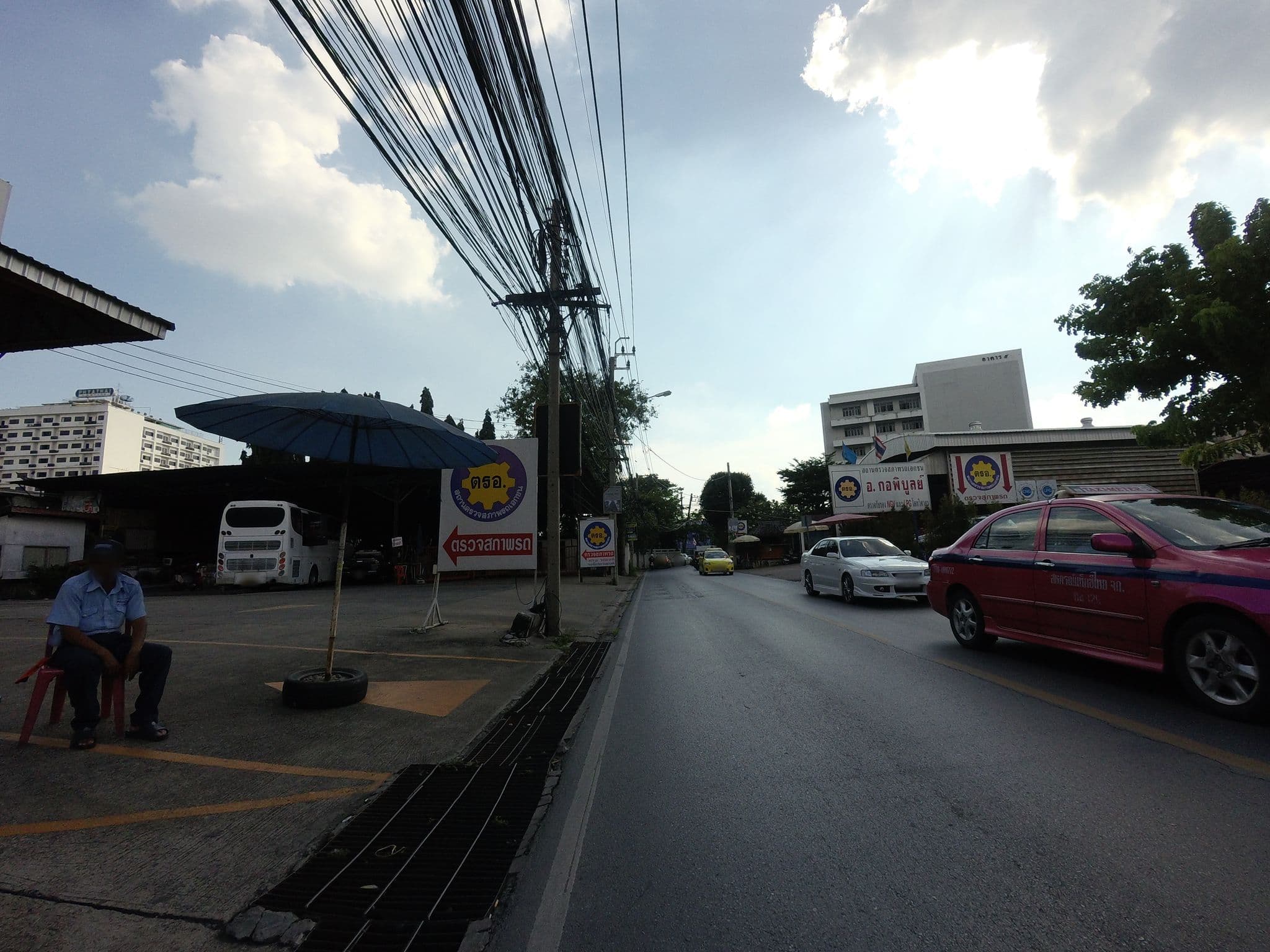 Street view near สิริดา เพลส, Chomphon — © mishari (CC BY-SA · Mapillary)