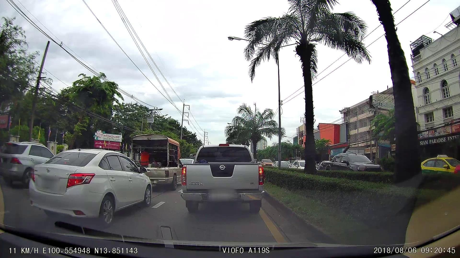 Street view near Siam Paradise Hotel, Lat Yao — © poramet (CC BY-SA · Mapillary)