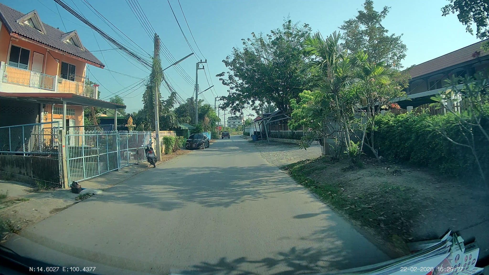 Street view near Malaithong Apartment, Ang Thong — © ThailandCambodia (CC BY-SA · Mapillary)