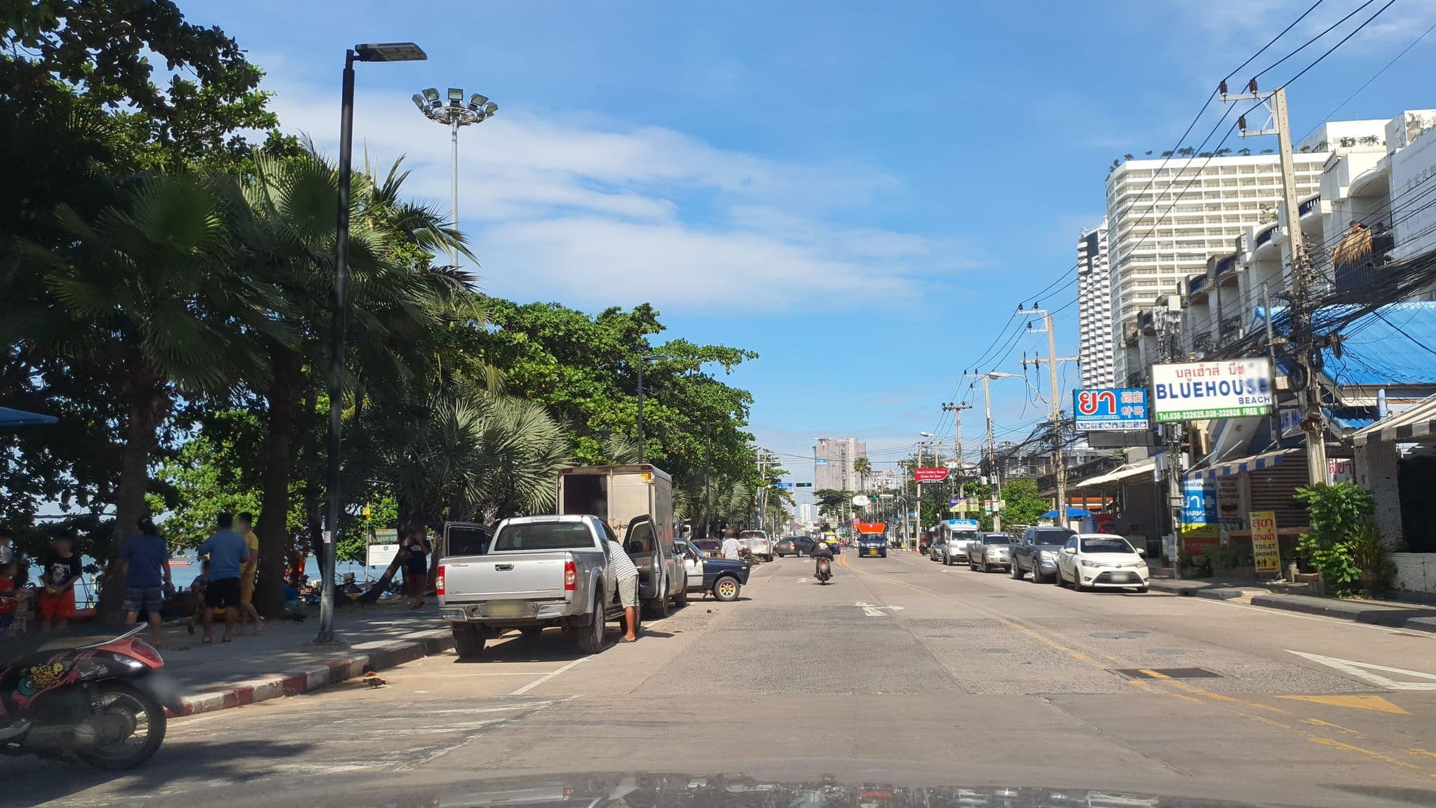 Street view near RS Sea Side Hotel Pattaya, Pattaya — © jrcarlsen (CC BY-SA · Mapillary)