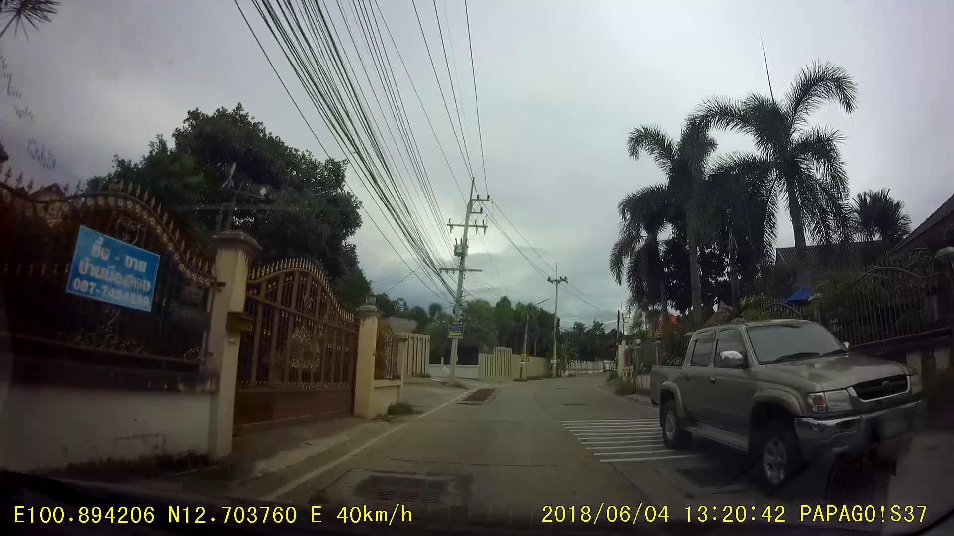 Street view near ฉัตรแก้วริมทะเล, Sattahip — © poramet (CC BY-SA · Mapillary)