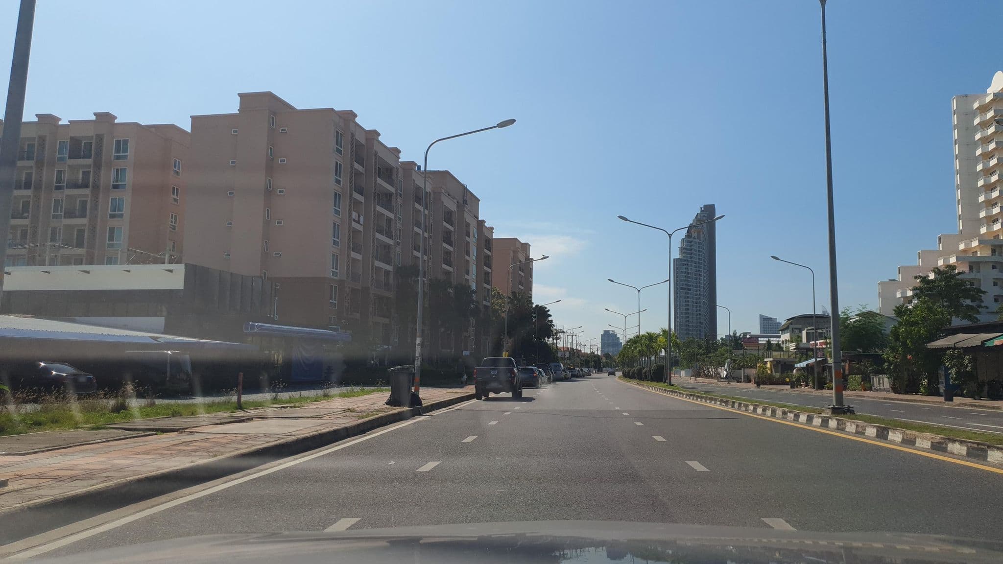 Street view near Atside Pool Villa & Clubhouse, Pattaya — © jrcarlsen (CC BY-SA · Mapillary)