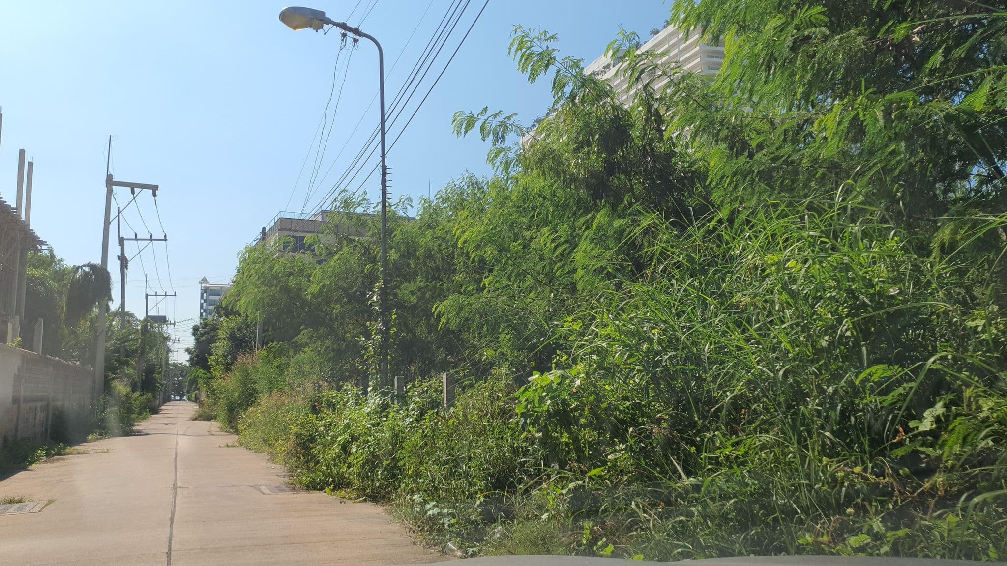 Street view near สถานอบรมคริสเตียนแบ๊บติสต์, Pattaya — © jrcarlsen (CC BY-SA · Mapillary)