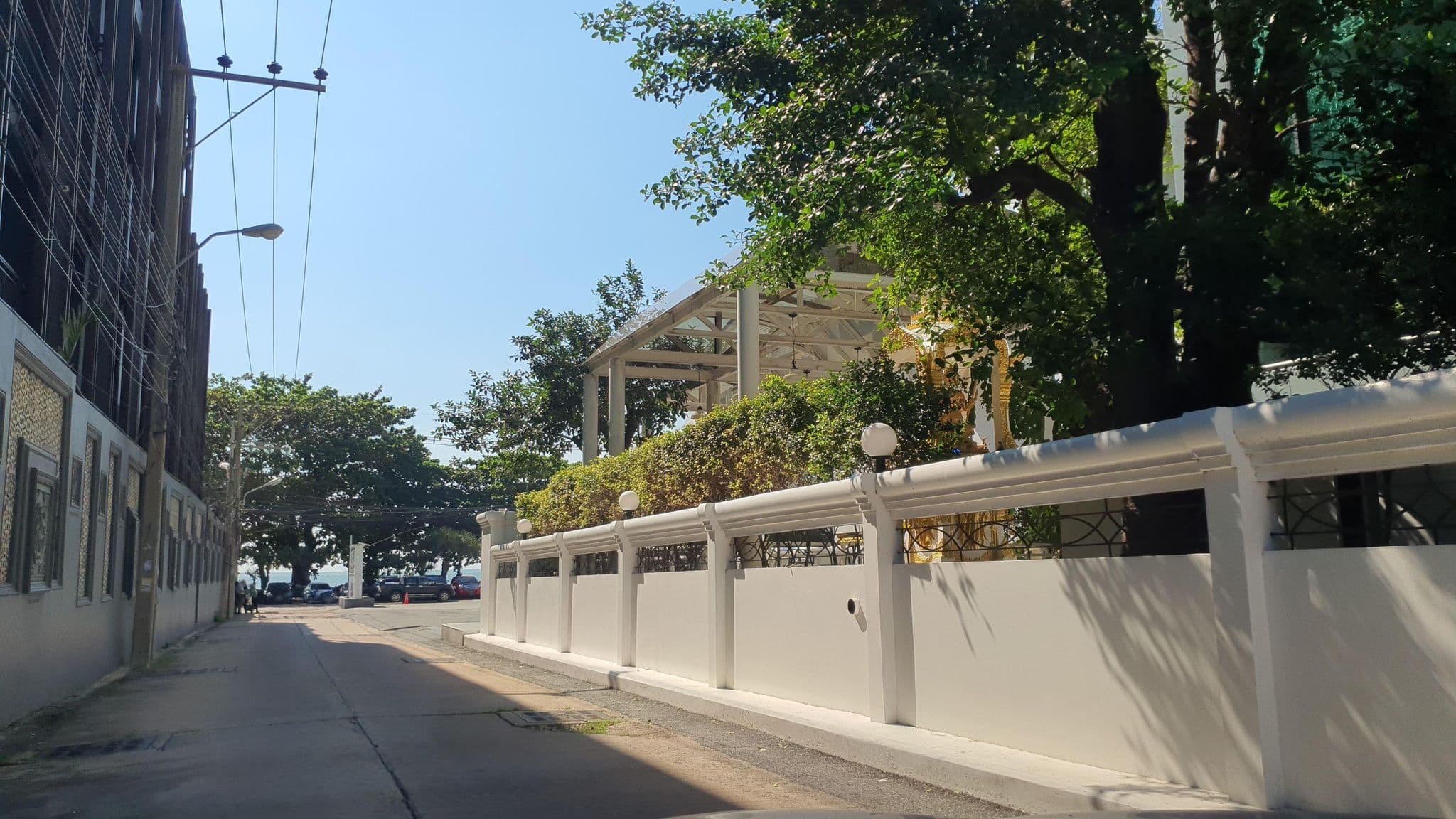 Street view near Swan Beach Resort, Pattaya — © jrcarlsen (CC BY-SA · Mapillary)