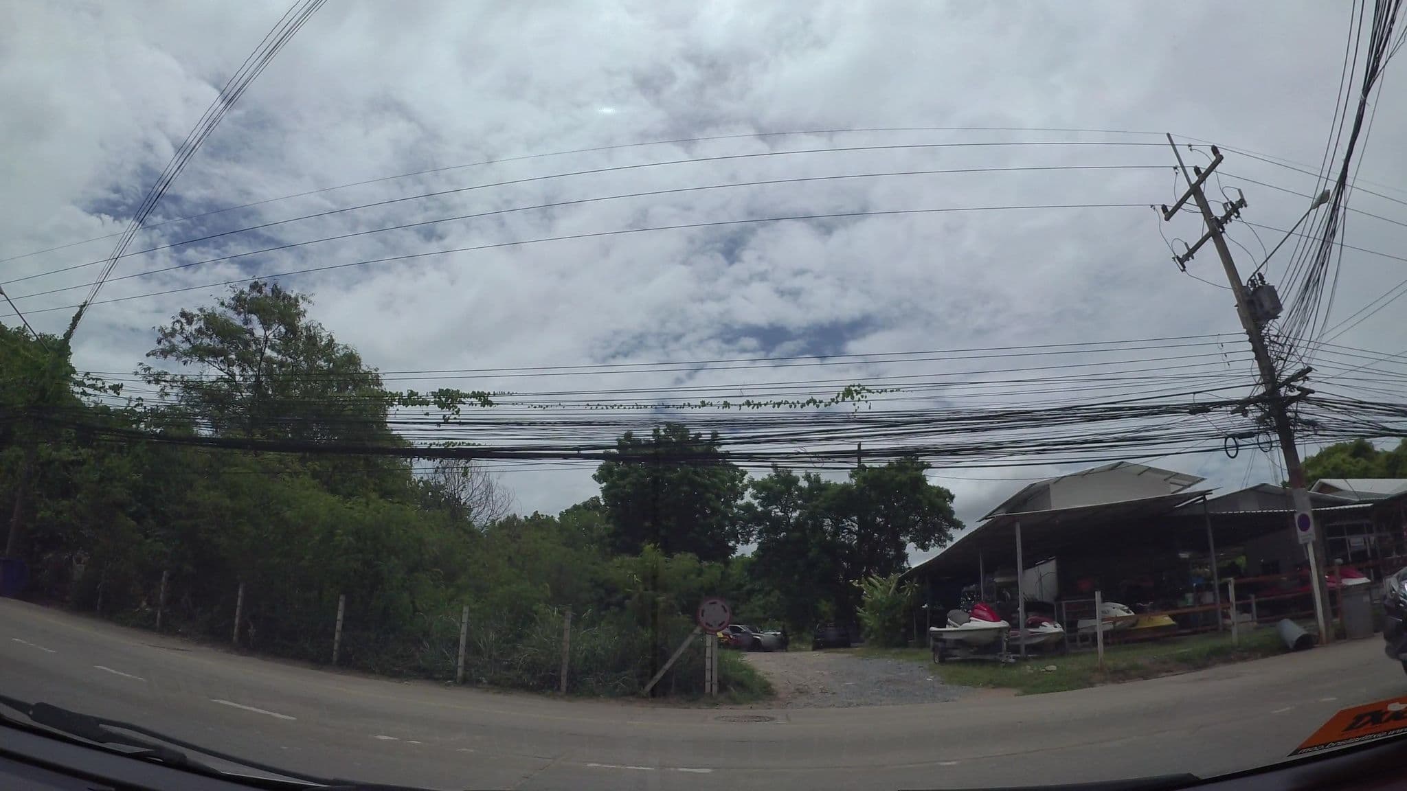Street view near White House, Sattahip — © kaart_3 (CC BY-SA · Mapillary)