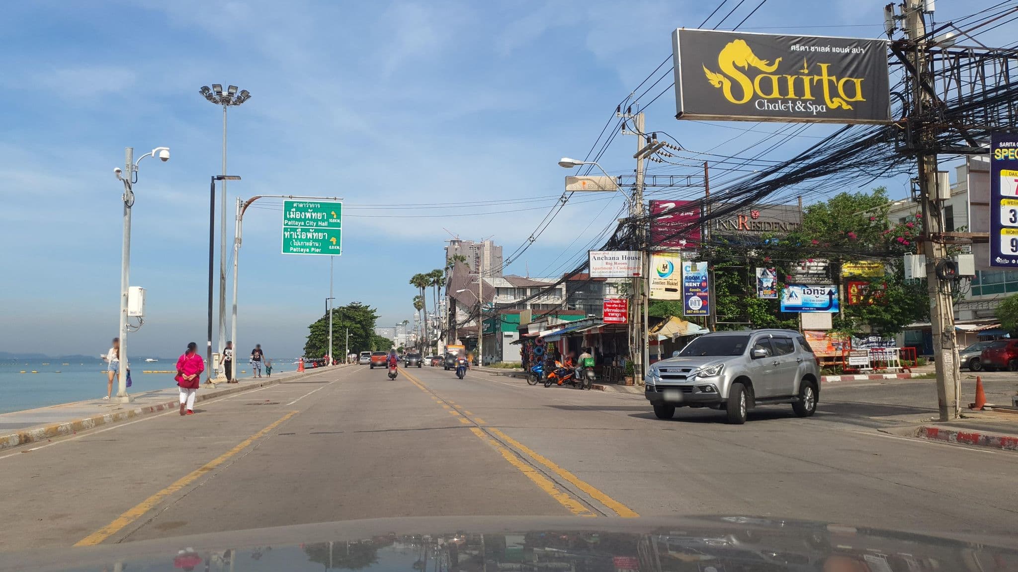 Street view near Sarita Chalet And Spa Pattaya, Pattaya — © jrcarlsen (CC BY-SA · Mapillary)