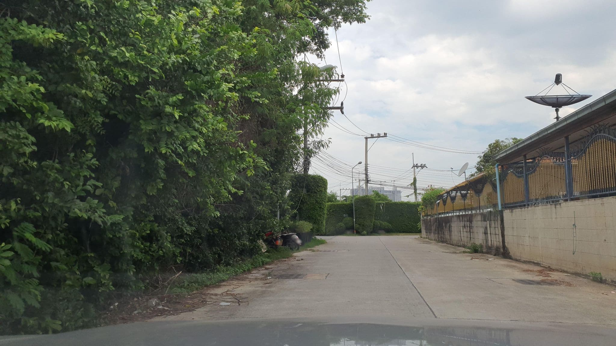 Street view near Sealite Hotel Jomtien, Pattaya — © jrcarlsen (CC BY-SA · Mapillary)