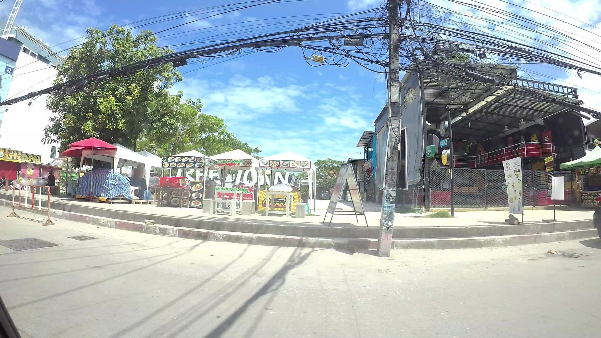 Street view near Happy dream guesthouse, Pattaya — © taylorsmock (CC BY-SA · Mapillary)