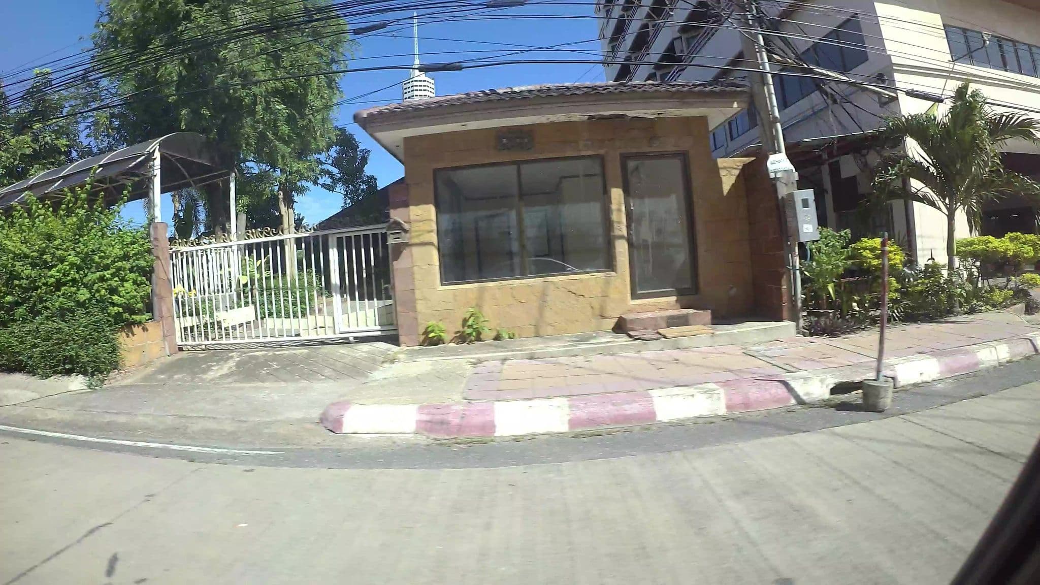 Street view near เคียงทะเล คอนโด, Pattaya — © kaart_3 (CC BY-SA · Mapillary)