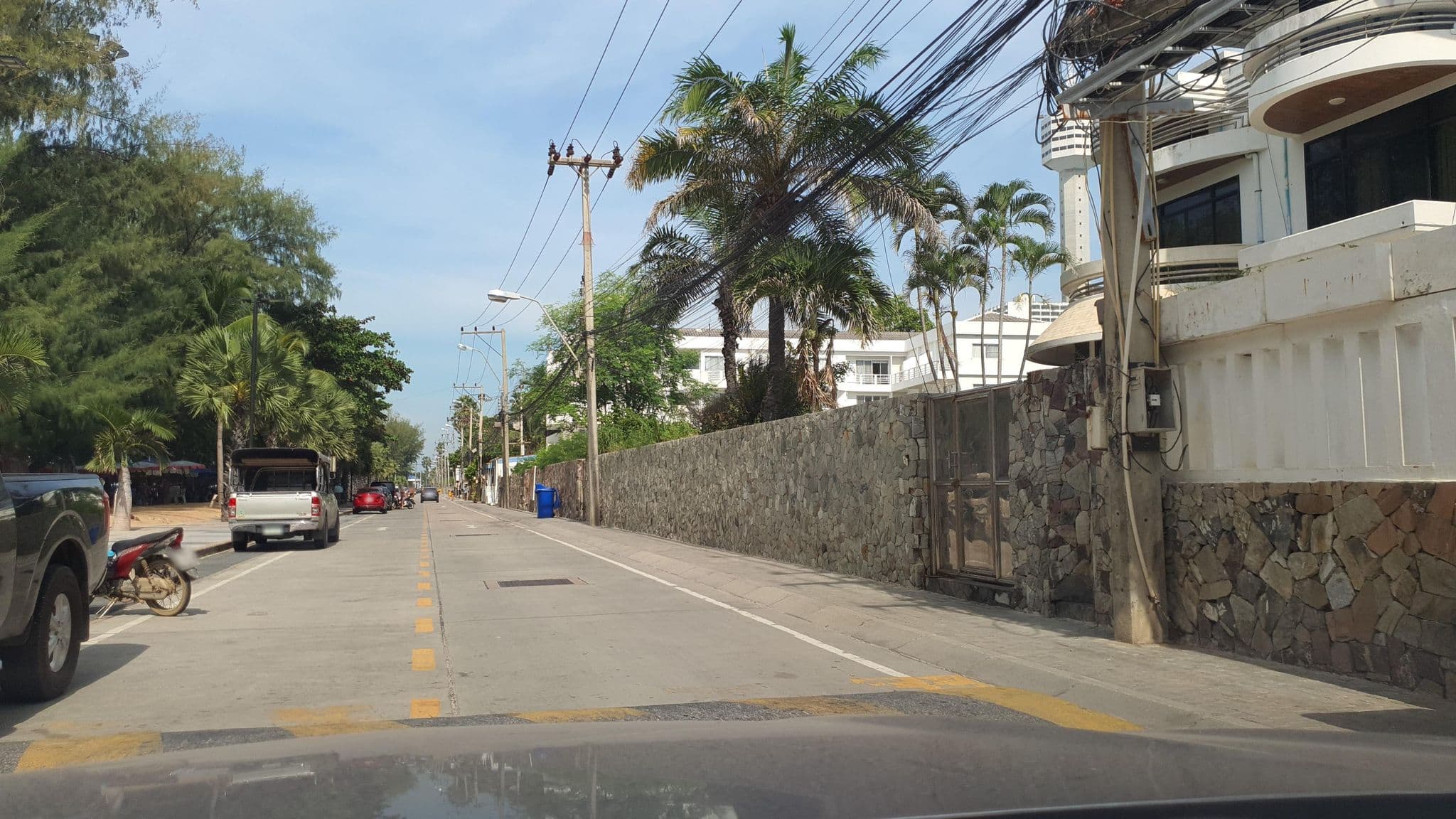 Street view near Room Terrace, Pattaya — © jrcarlsen (CC BY-SA · Mapillary)