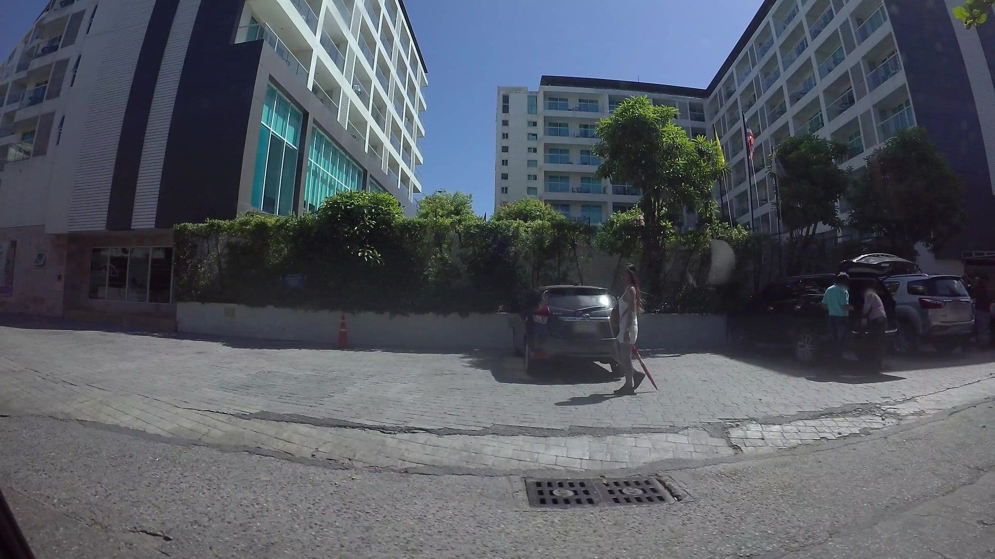 Street view near Blue Poolbar : Centara Pattaya Hotel, Pattaya — © taylorsmock (CC BY-SA · Mapillary)