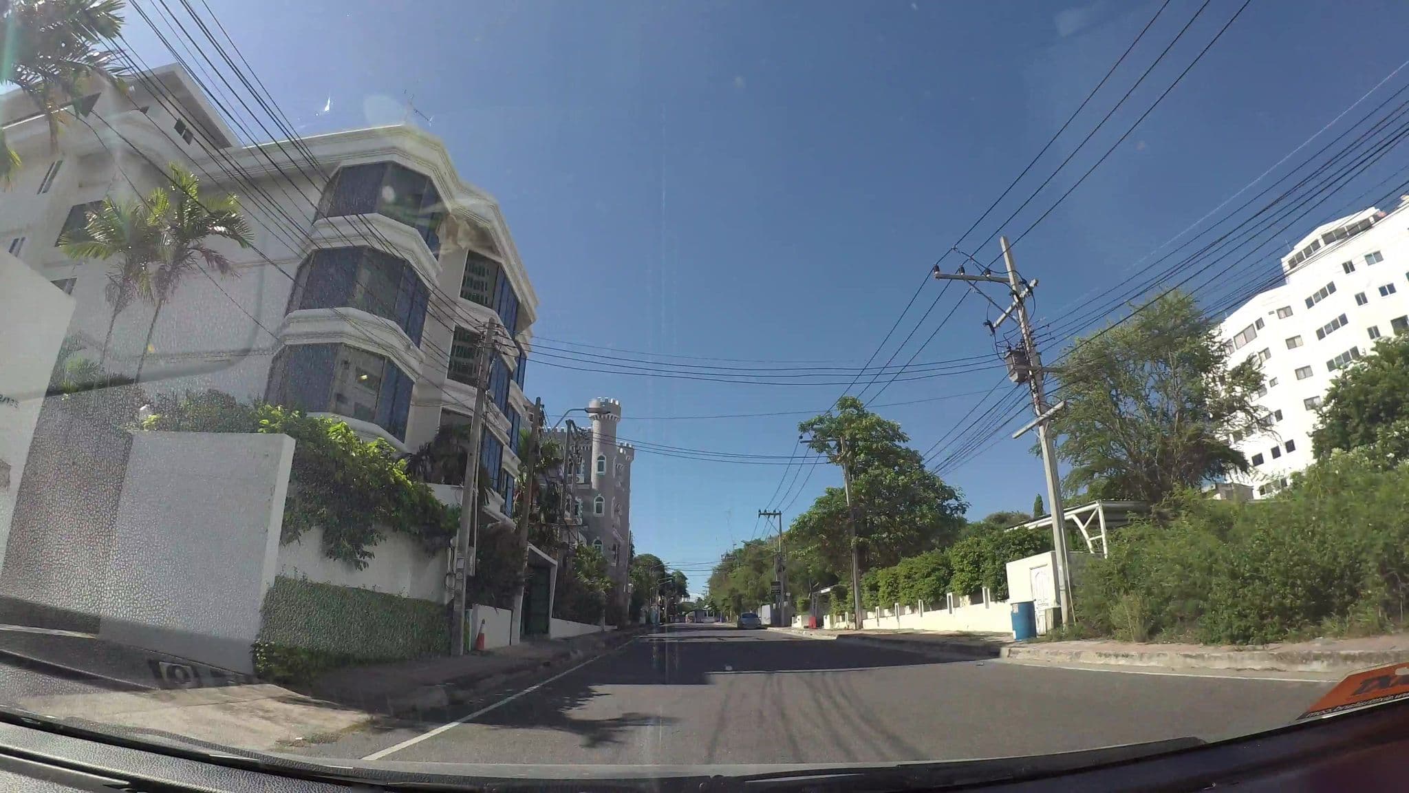 Street view near Sea You Cliff House, Pattaya — © kaart_3 (CC BY-SA · Mapillary)