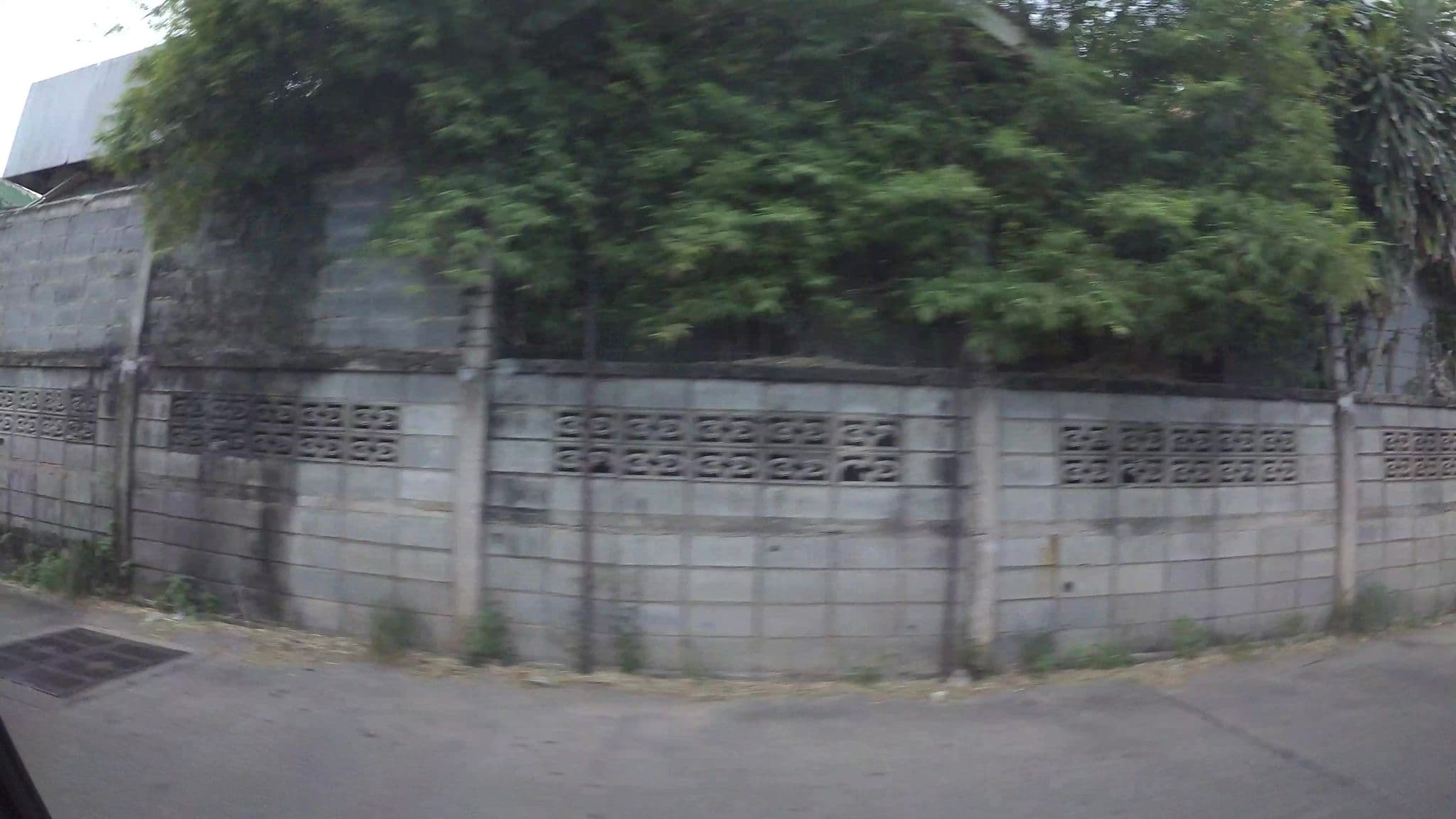 Street view near ดีเด่นพัทยารีสอร์ท, Pattaya — © taylorsmock (CC BY-SA · Mapillary)