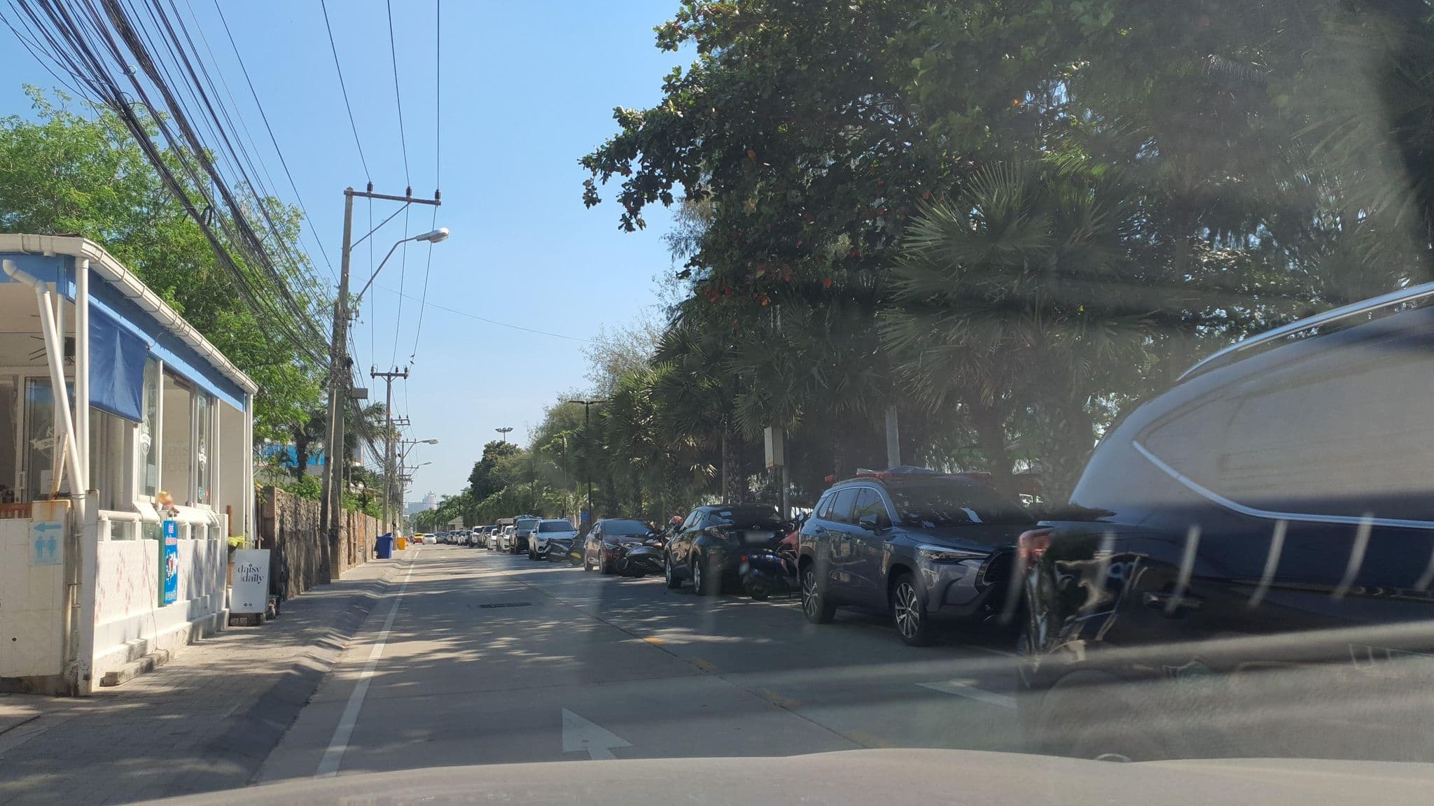Street view near The White House, Pattaya — © jrcarlsen (CC BY-SA · Mapillary)