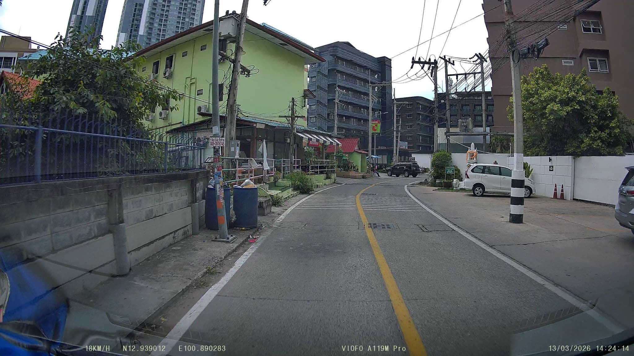 Street view near โรงแรมทรอปิคานา, Pattaya — © ThailandCambodia (CC BY-SA · Mapillary)