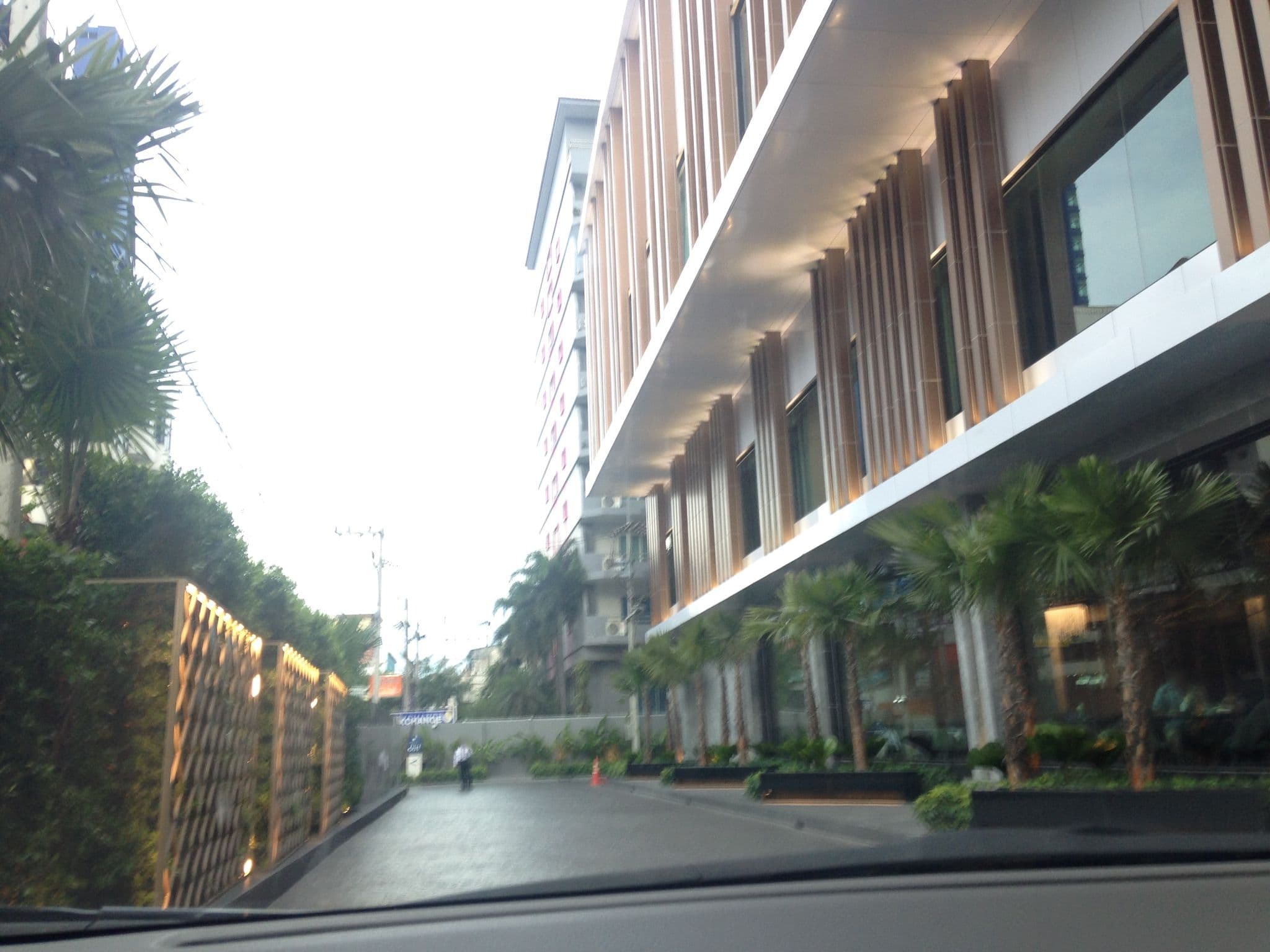 Street view near Welkom Inn, Pattaya — © ratirat (CC BY-SA · Mapillary)