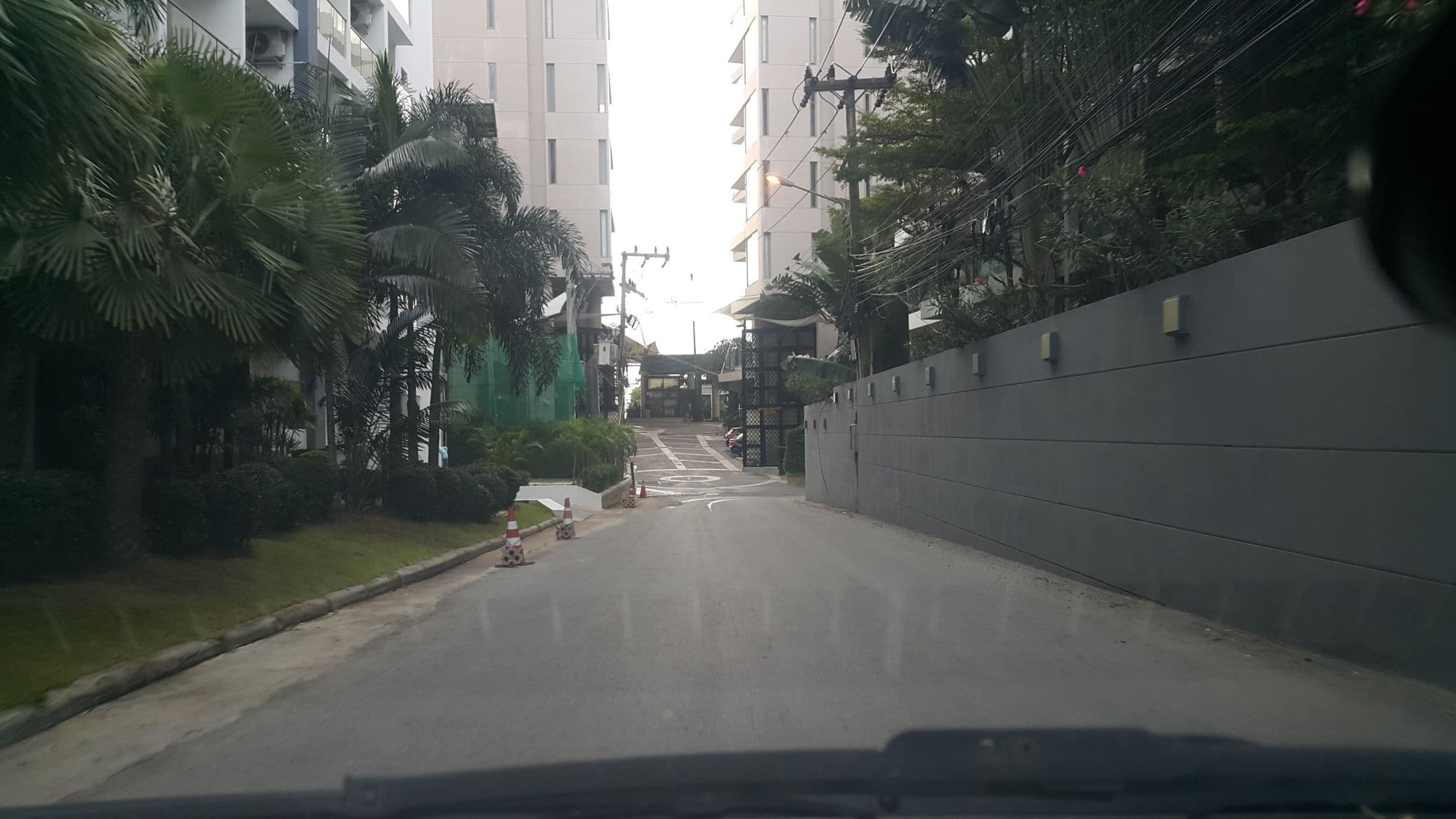 Street view near Modus Beach Front Condominium, Pattaya — © jrcarlsen (CC BY-SA · Mapillary)