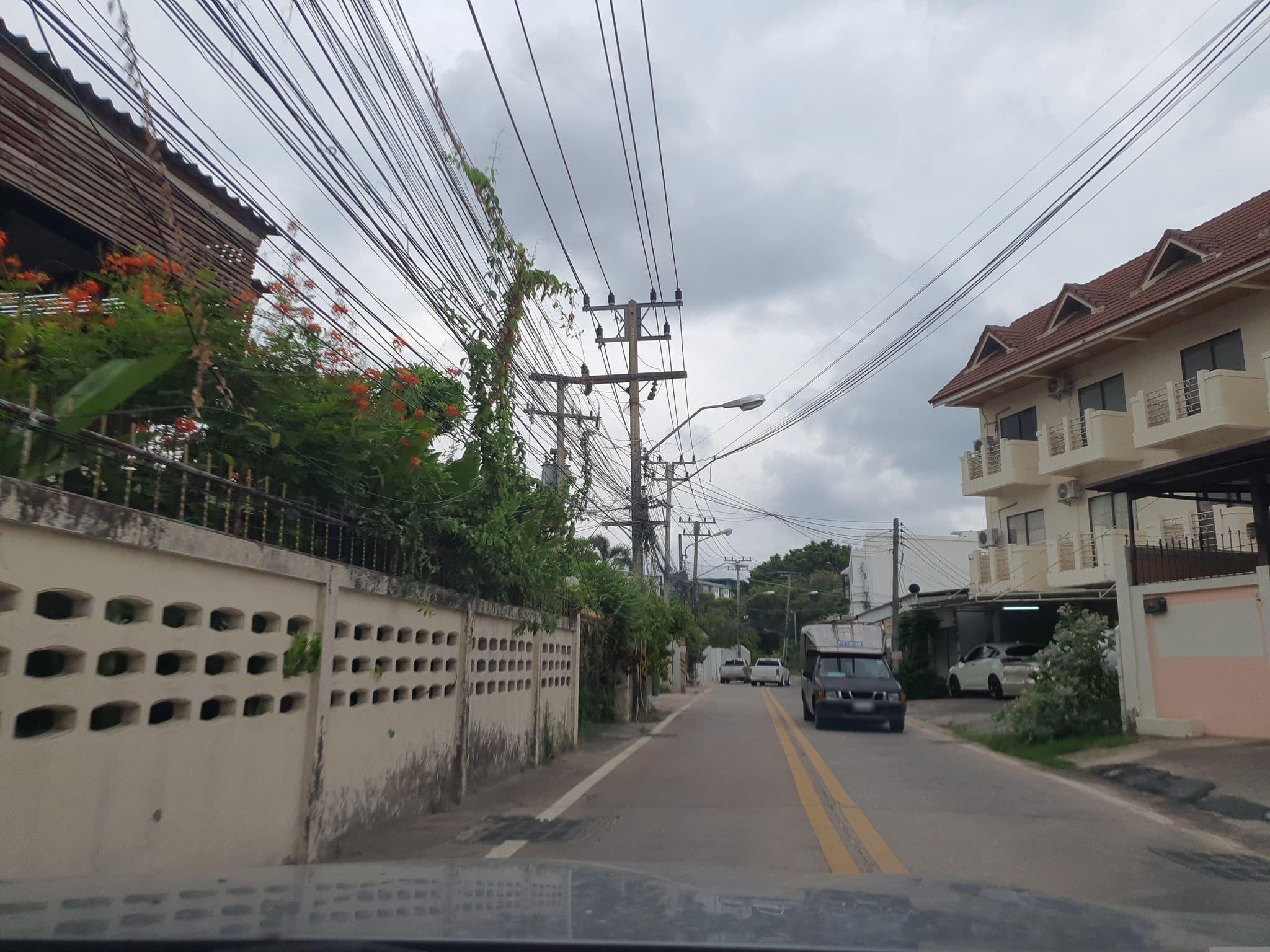 Street view near นาคภัคดีเกสเฮาส์, Pattaya — © jrcarlsen (CC BY-SA · Mapillary)
