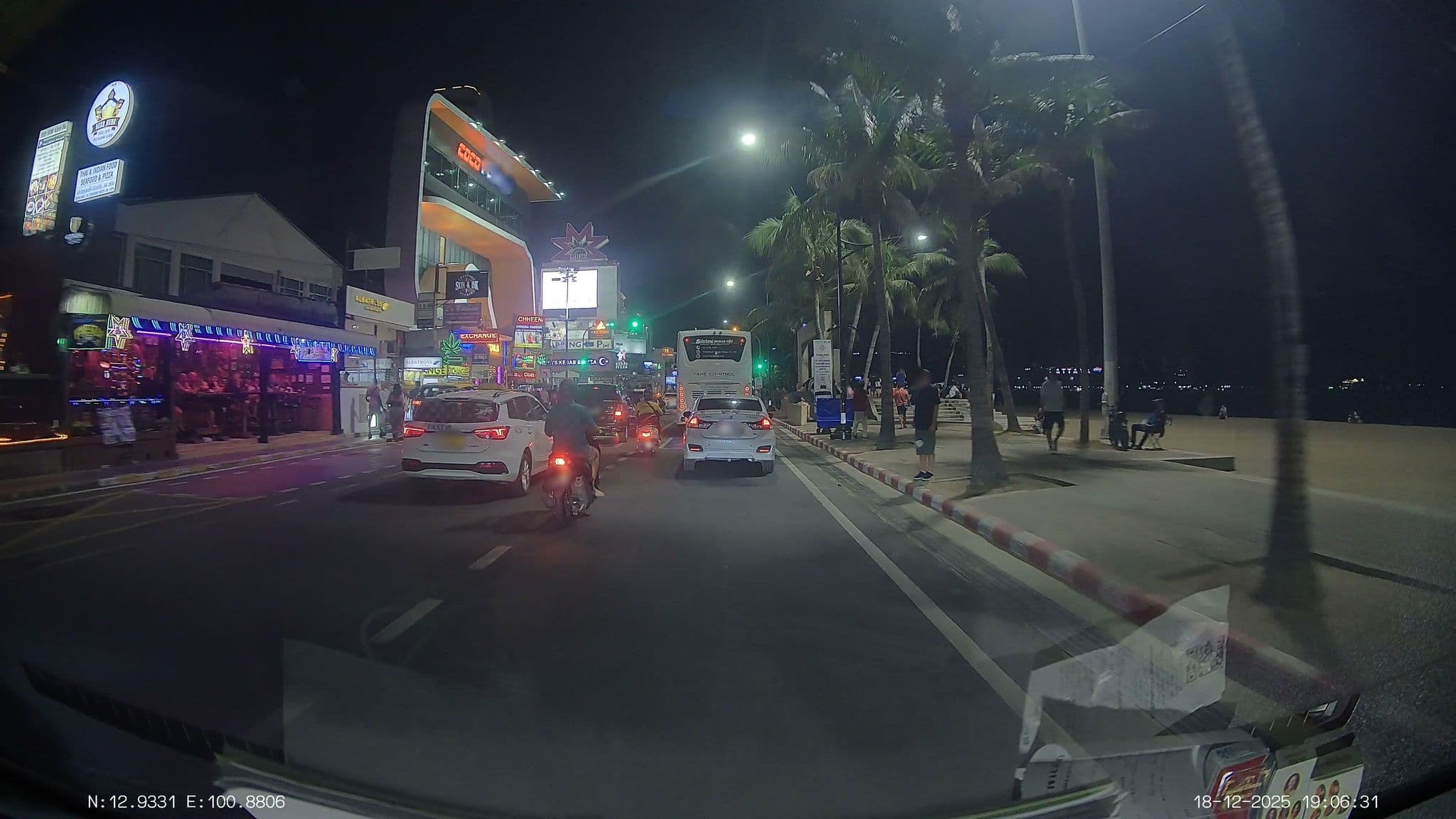 Street view near นอติคอล อินน์, Pattaya — © ThailandCambodia (CC BY-SA · Mapillary)