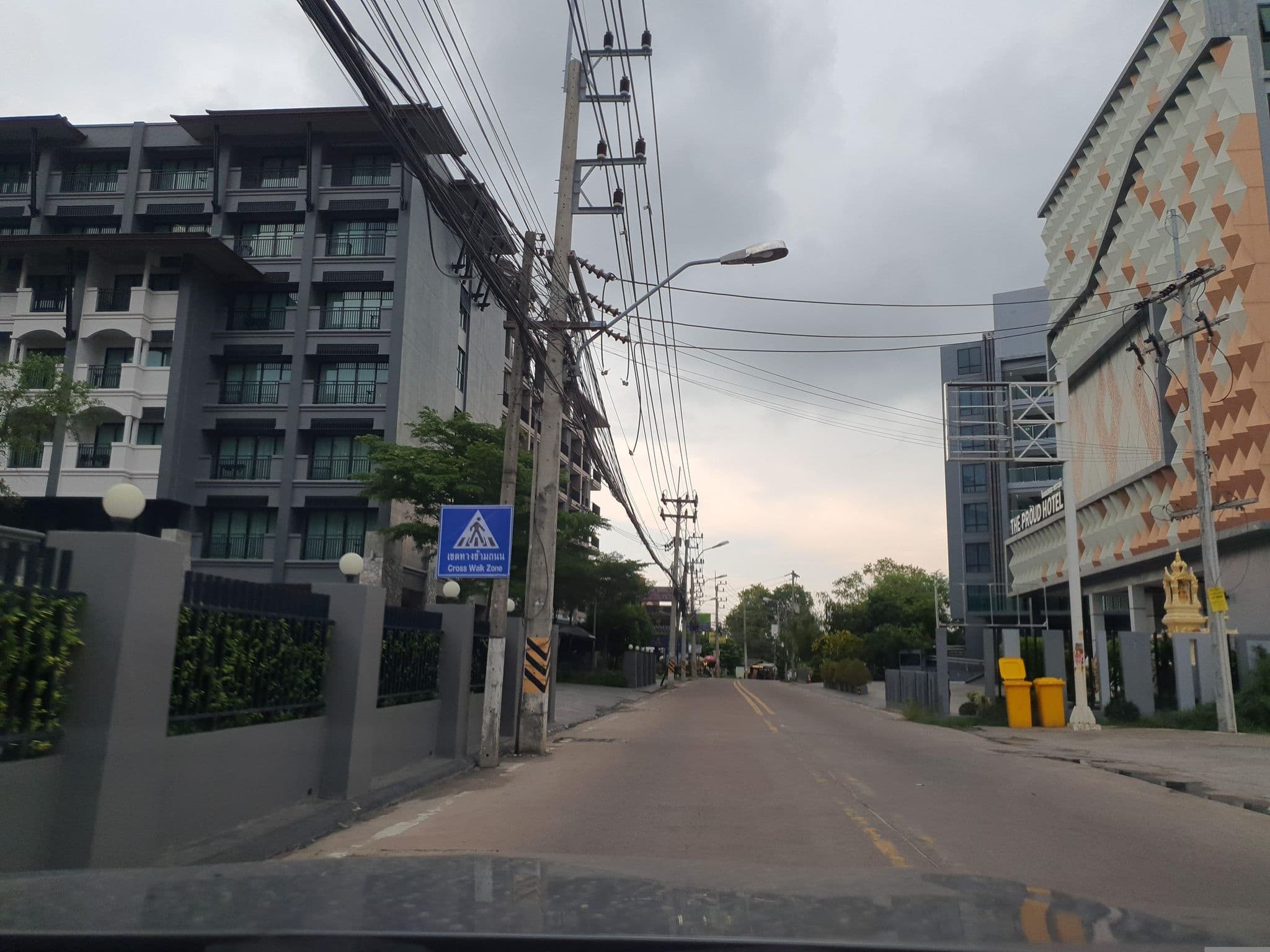 Street view near Le' Bali, Pattaya — © jrcarlsen (CC BY-SA · Mapillary)