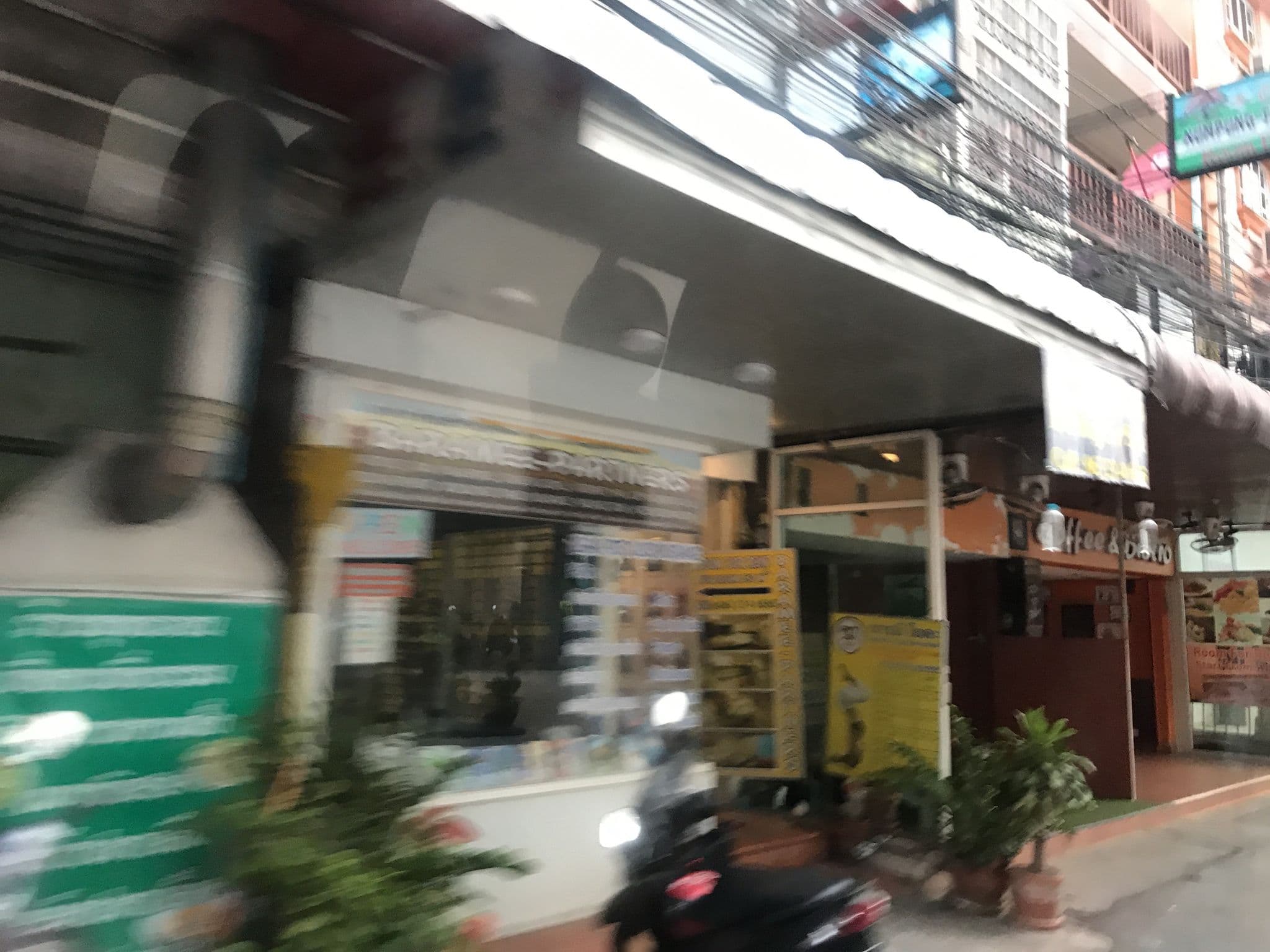 Street view near Scandia Jomtien Beach, Pattaya — © kokgag (CC BY-SA · Mapillary)