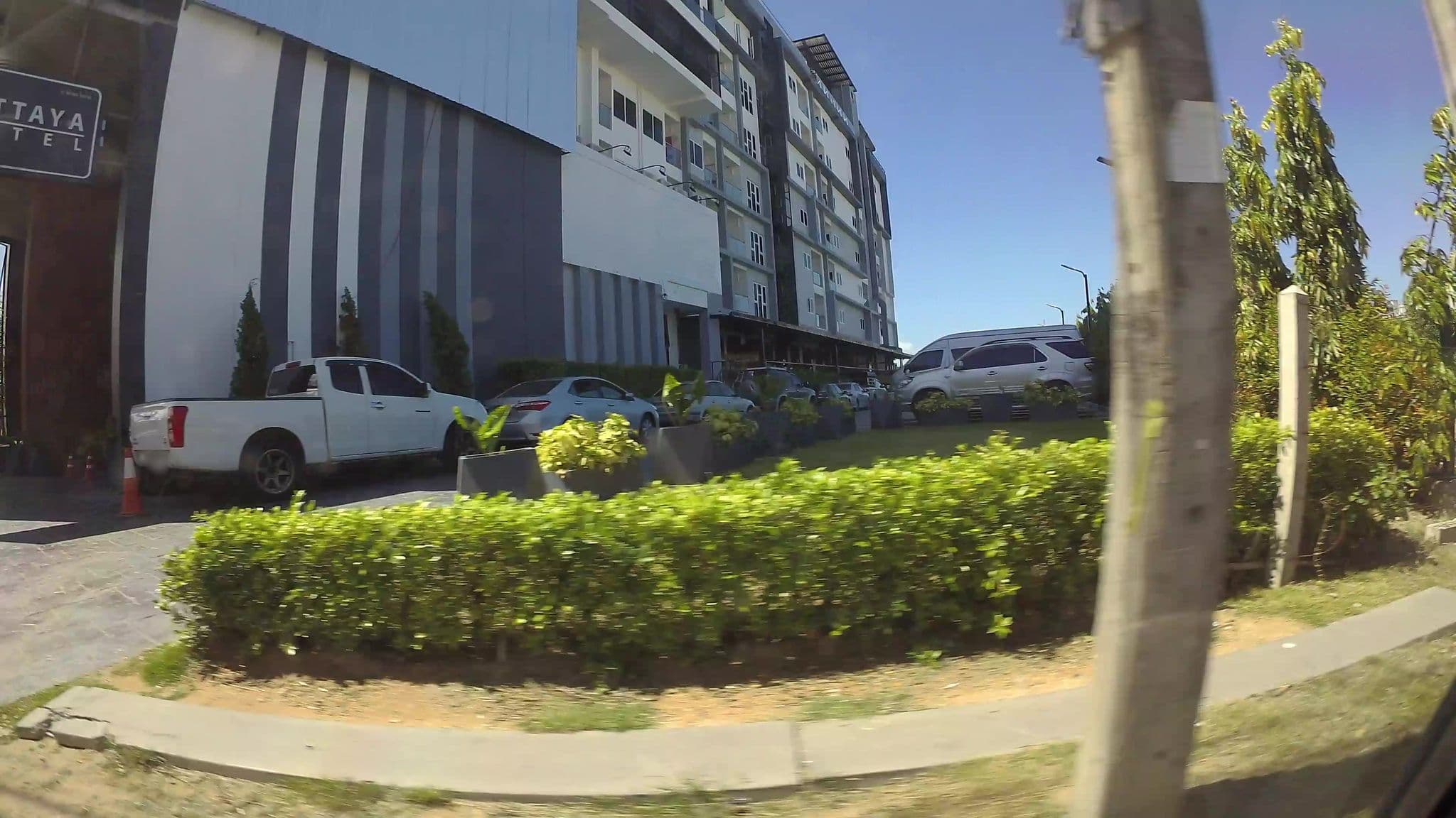 Street view near nova express hotel, Pattaya — © kaart_3 (CC BY-SA · Mapillary)