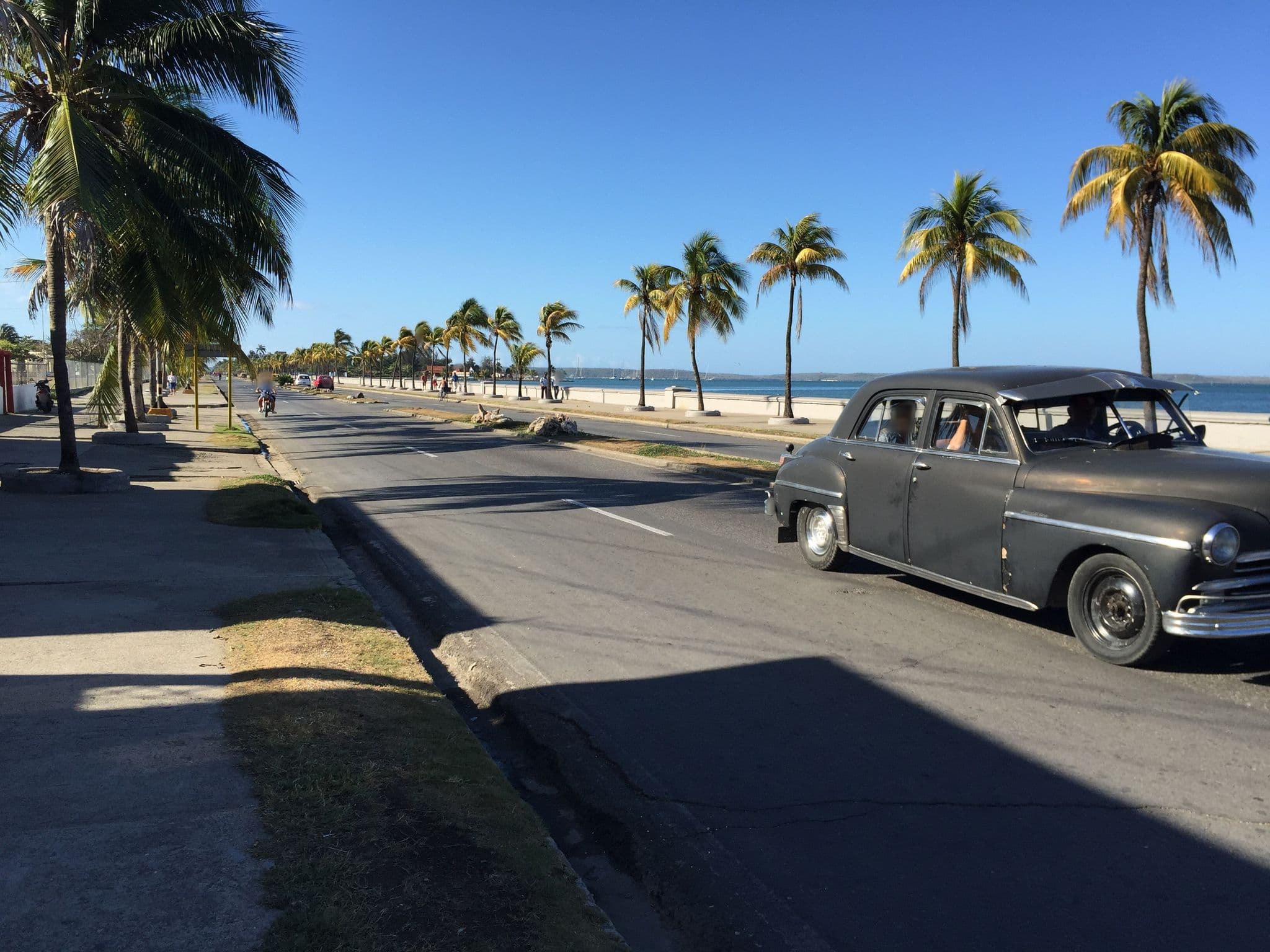 Street view near Hostal Aquazul, Cienfuegos