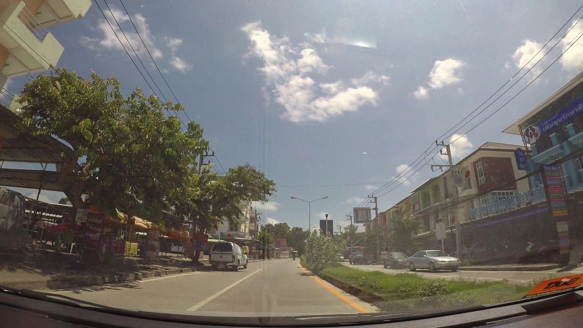 Street view near ศิริพร อพาร์ทเมนท์, Rayong — © kaart_3 (CC BY-SA · Mapillary)