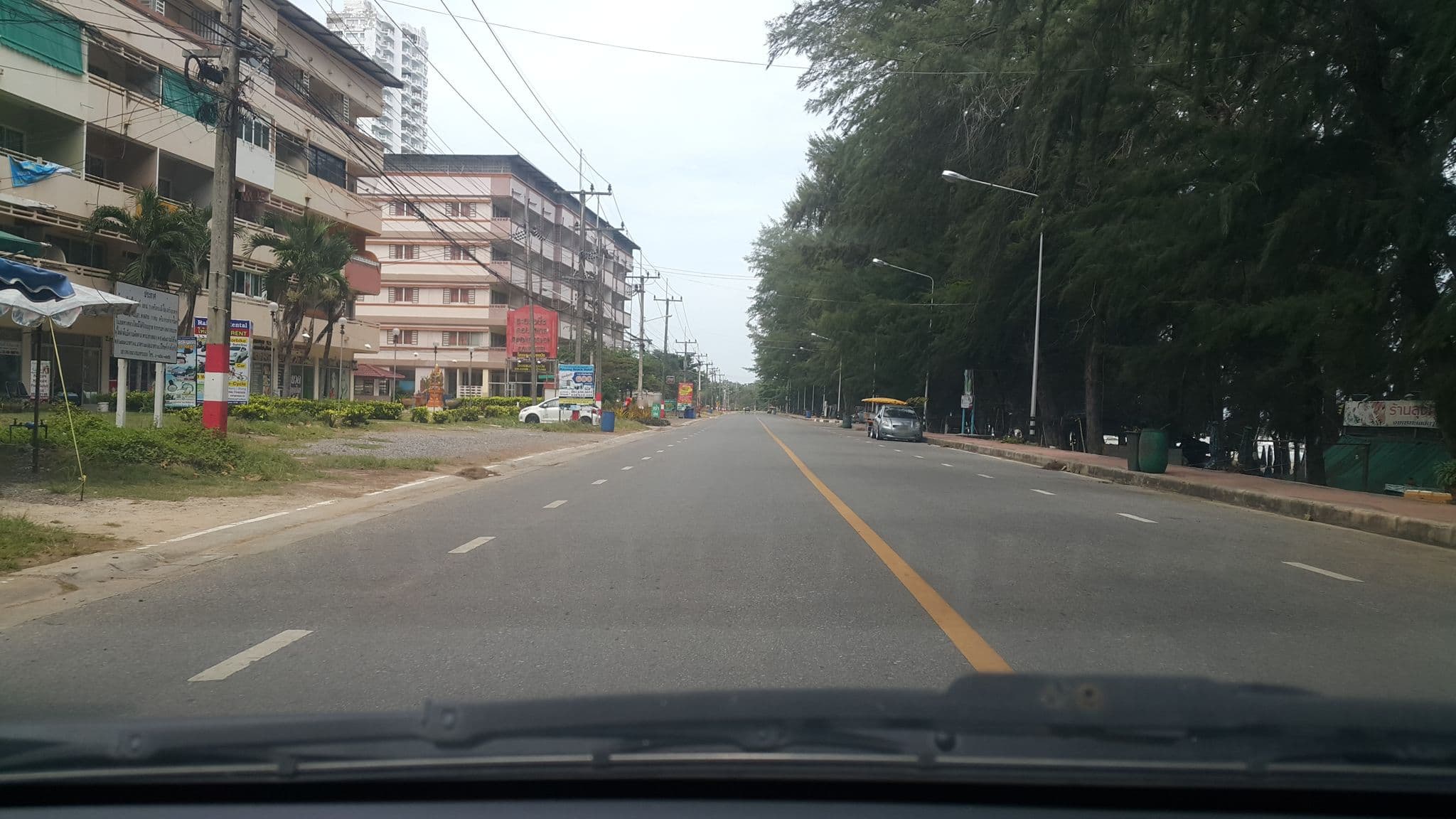 Street view near Maera Baech House, Ban Phe — © jrcarlsen (CC BY-SA · Mapillary)