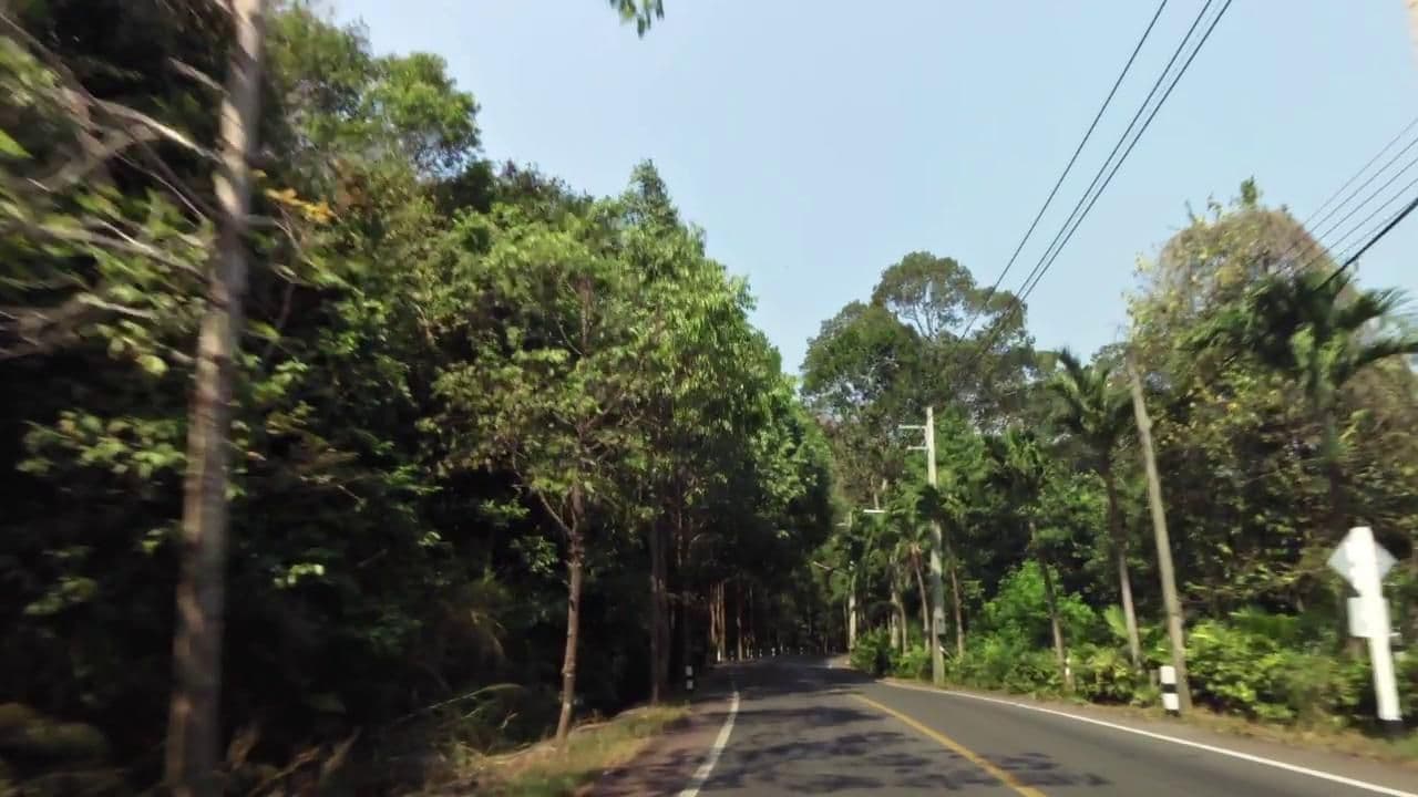 Street view near Seashell Village Resort (ซีเชลล์ วิลเลจ รีสอร์ท), Tha Mai — © toffy (CC BY-SA · Mapillary)
