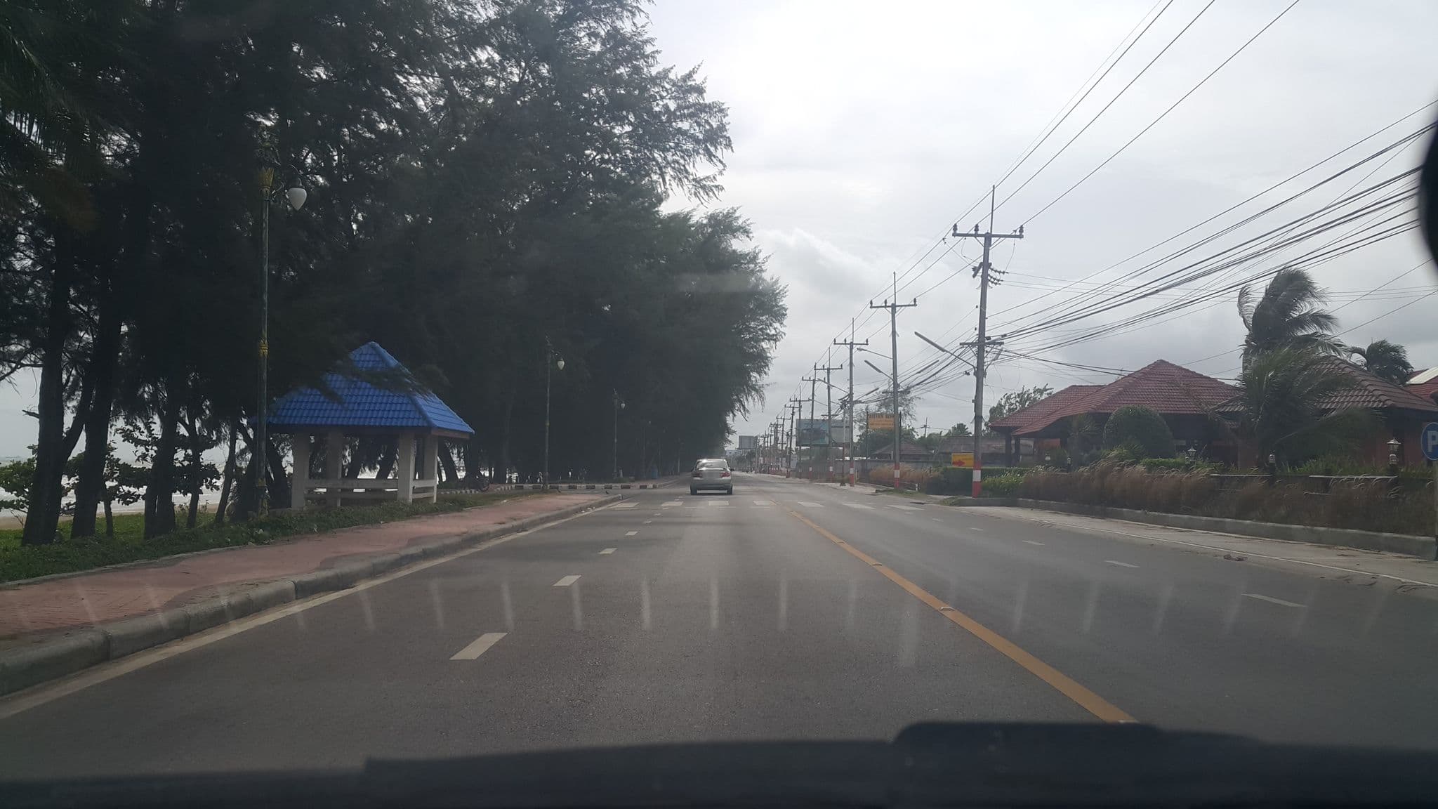 Street view near เบย์วิว รีสอร์ท, Ban Phe — © jrcarlsen (CC BY-SA · Mapillary)