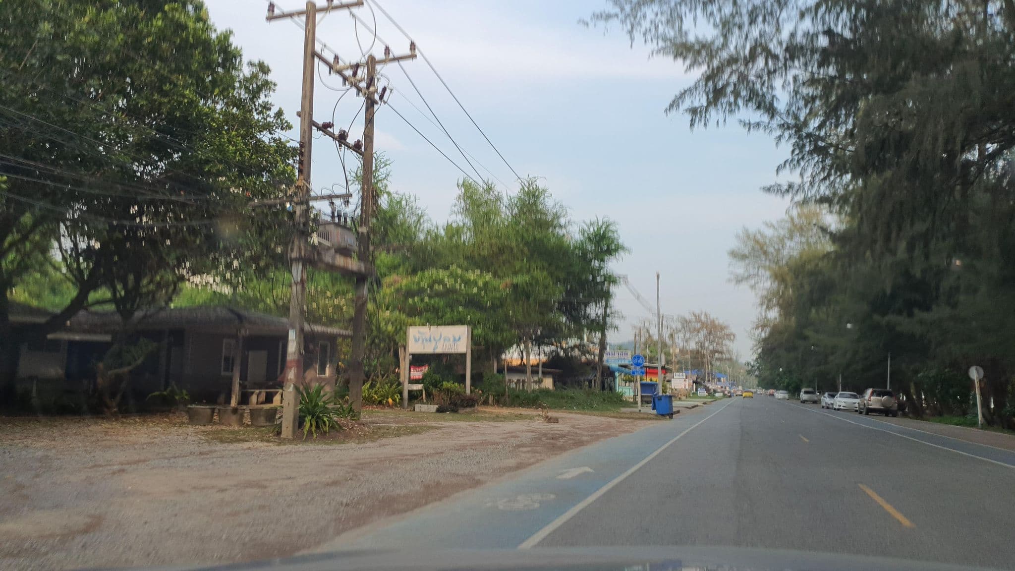 Street view near บ้านปูลม, Ban Phe — © jrcarlsen (CC BY-SA · Mapillary)
